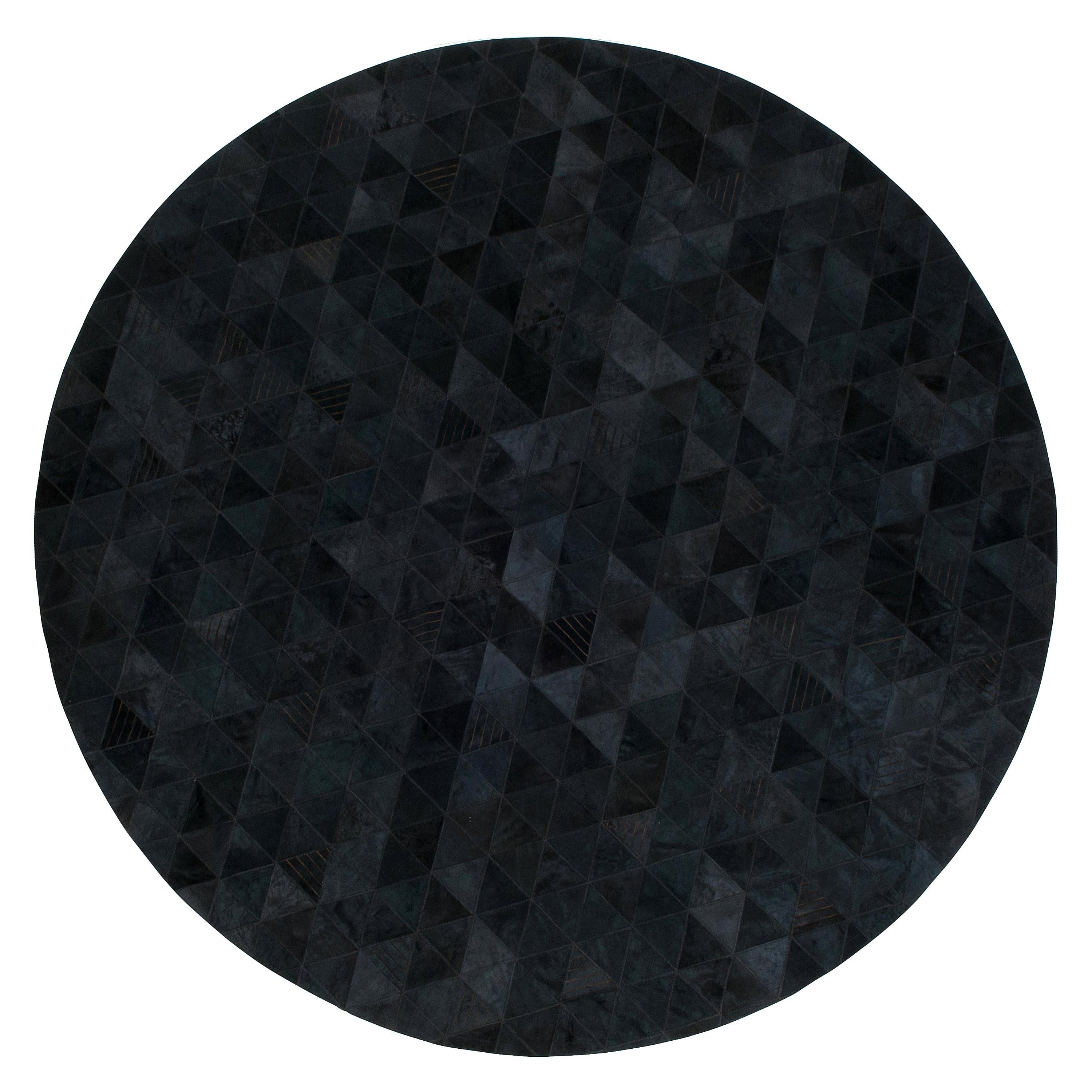 Rich Color Blocked Round Trilogia Charcoal Cowhide Rug by Art Hide For Sale