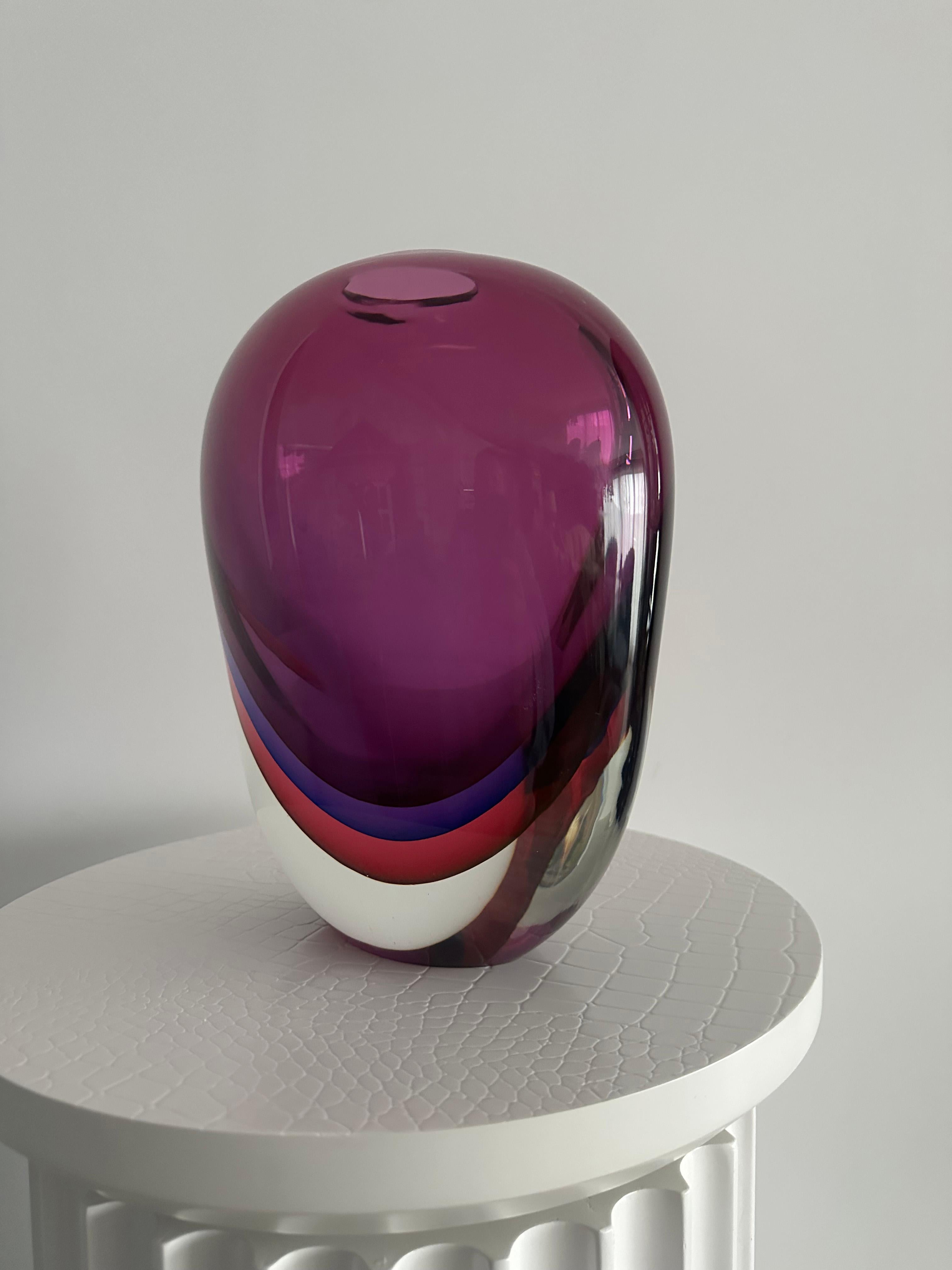 Vaso in vetro di Murano di colore ricco, in stock In condizioni ottime in vendita a Hong Kong, HK