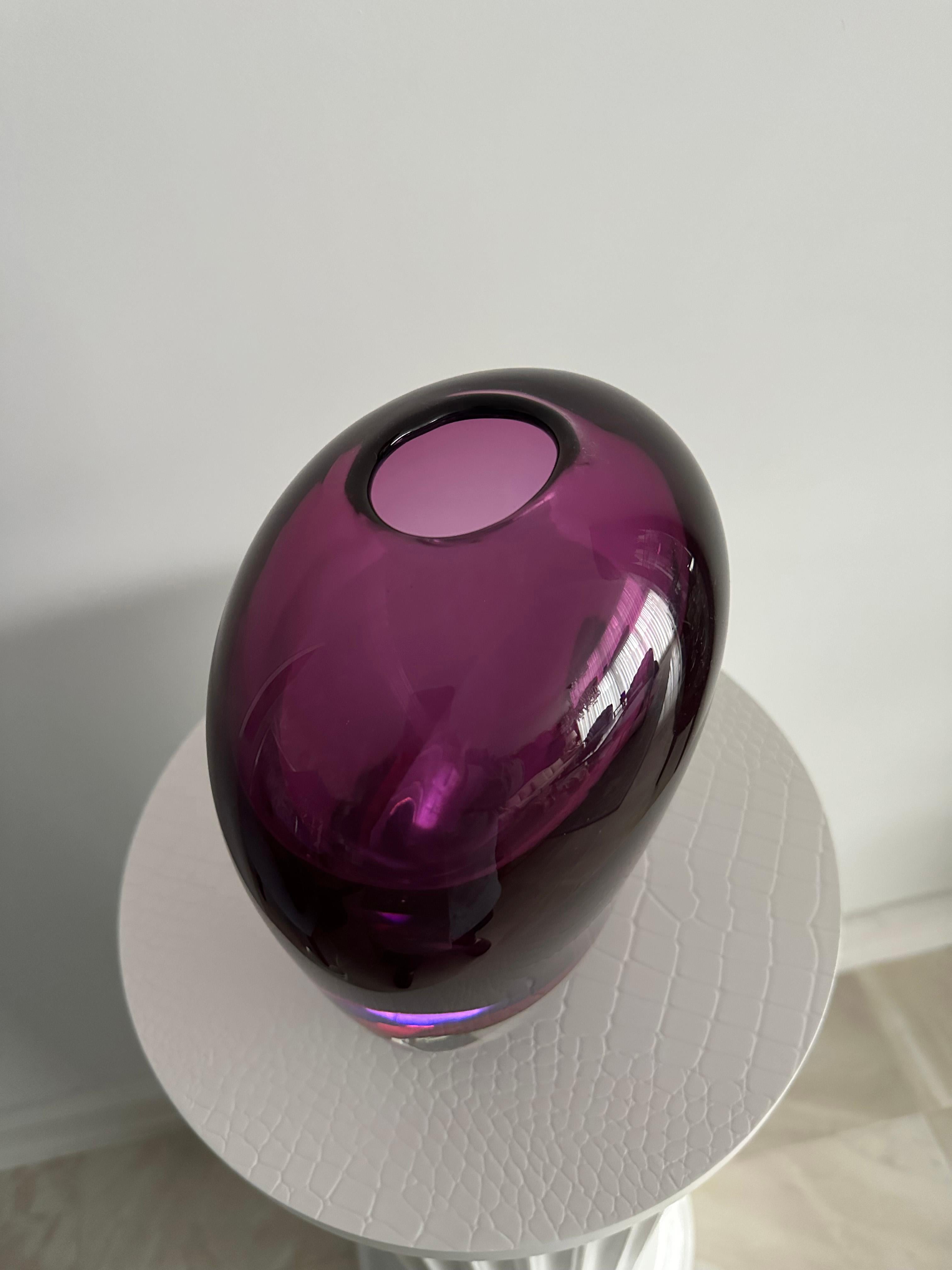 XXI secolo e contemporaneo Vaso in vetro di Murano di colore ricco, in stock in vendita