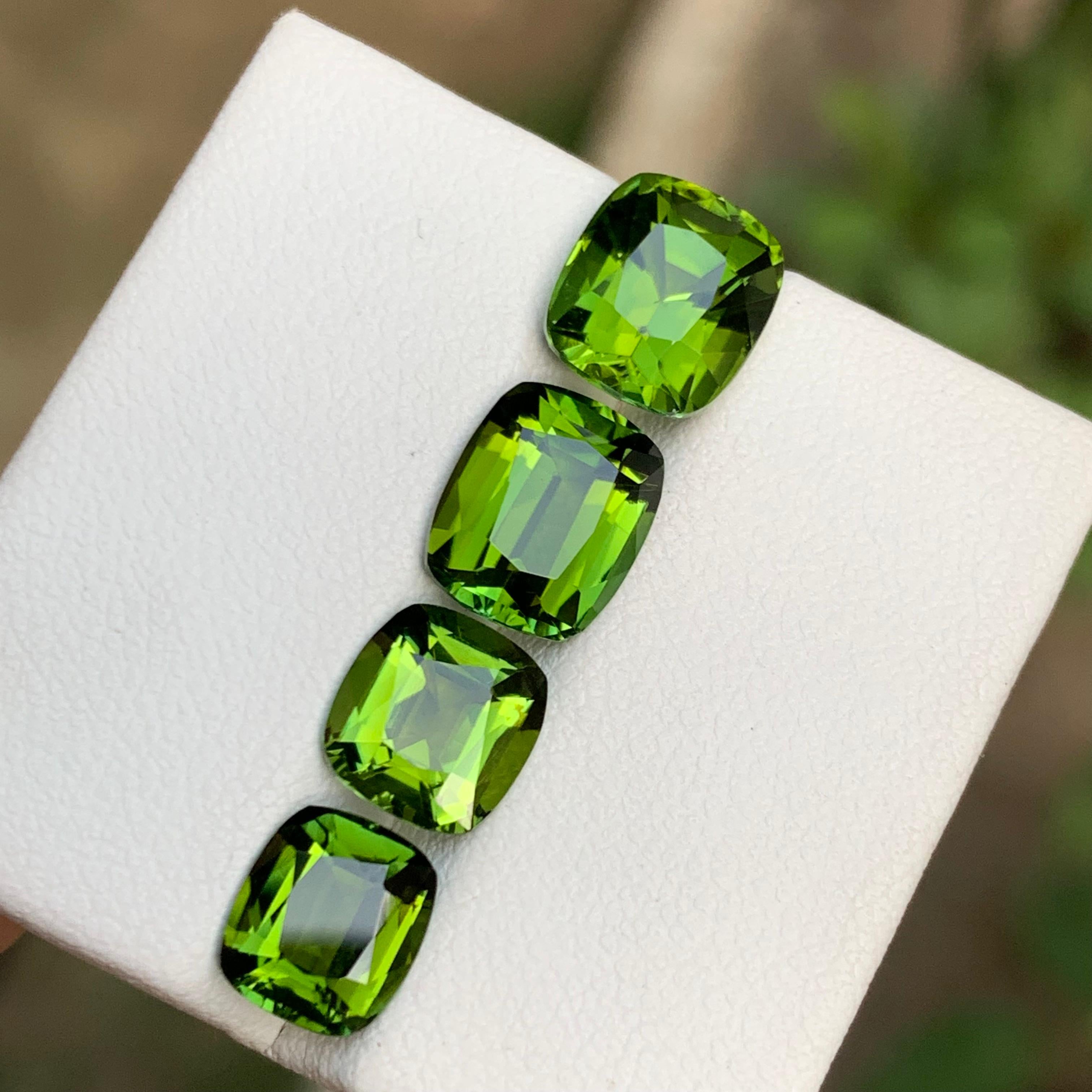 Pierres précieuses de tourmaline naturelle vert profond olive vert sous-ton Lot 8,55 carats en vente 5