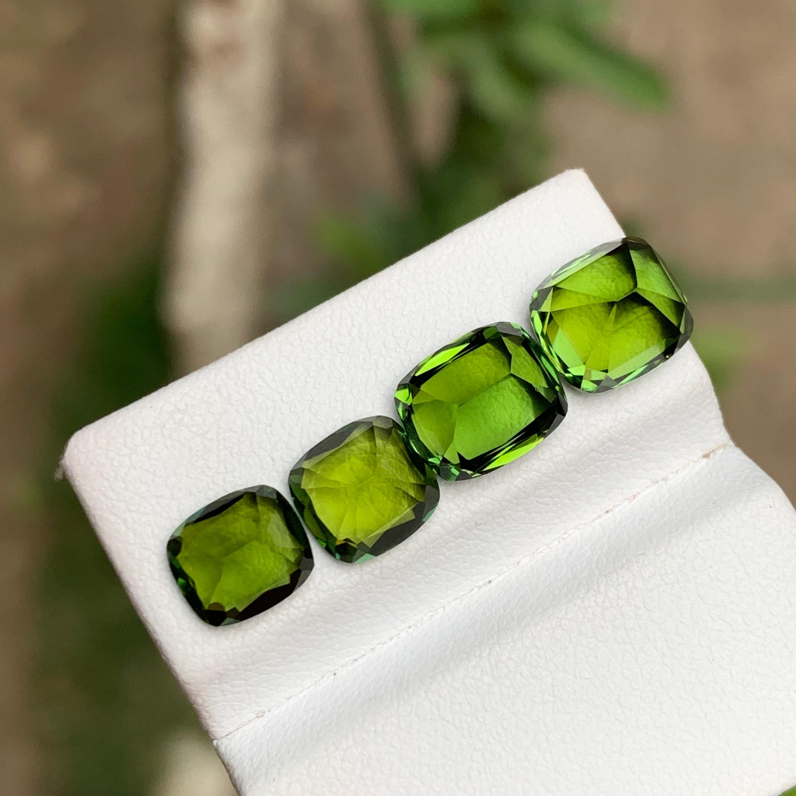 Pierres précieuses de tourmaline naturelle vert profond olive vert sous-ton Lot 8,55 carats Unisexe en vente