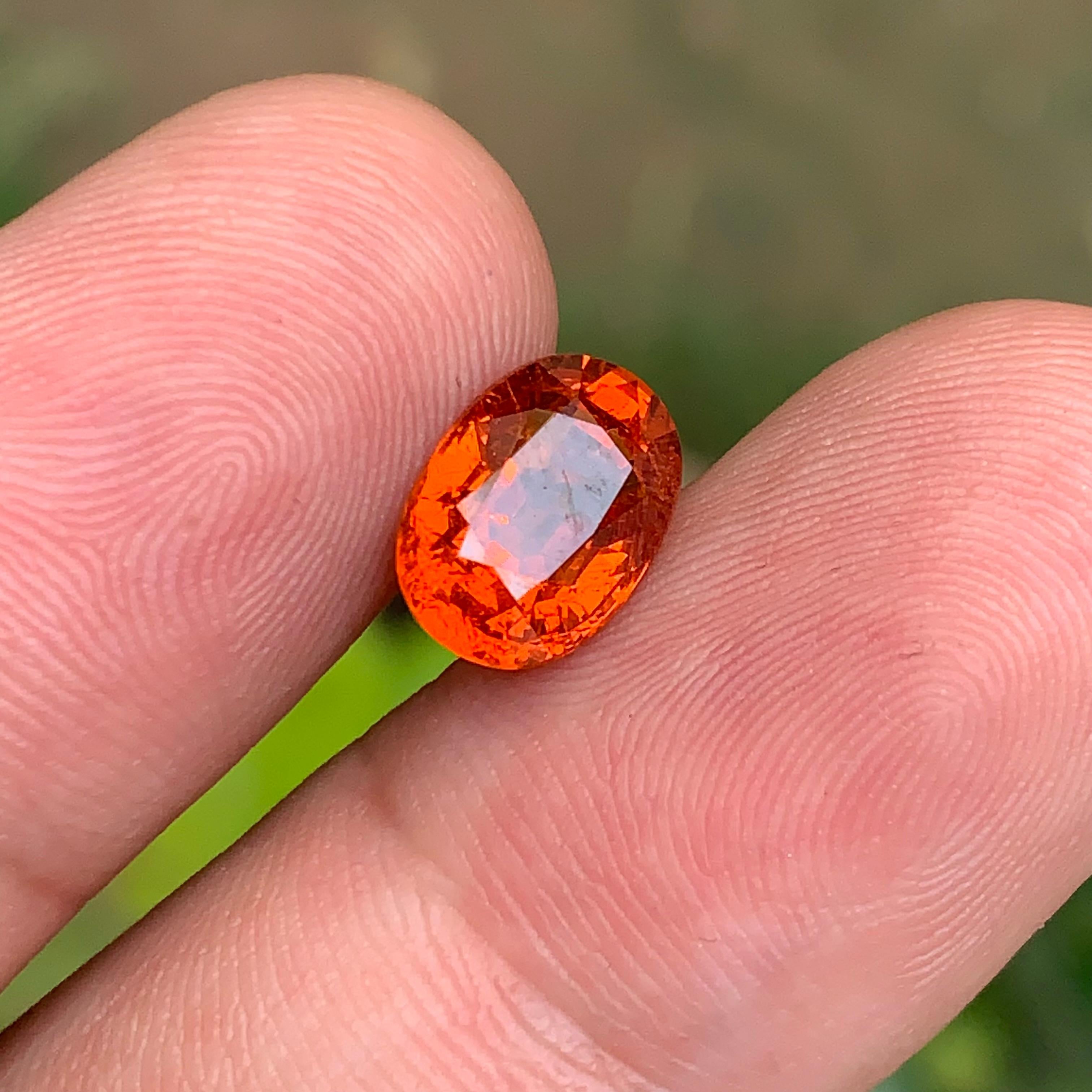Spessartite/Spessartina/Granato mandarino arancione ricco Fanta 4,38 Ct Gemma sciolta in vendita 1