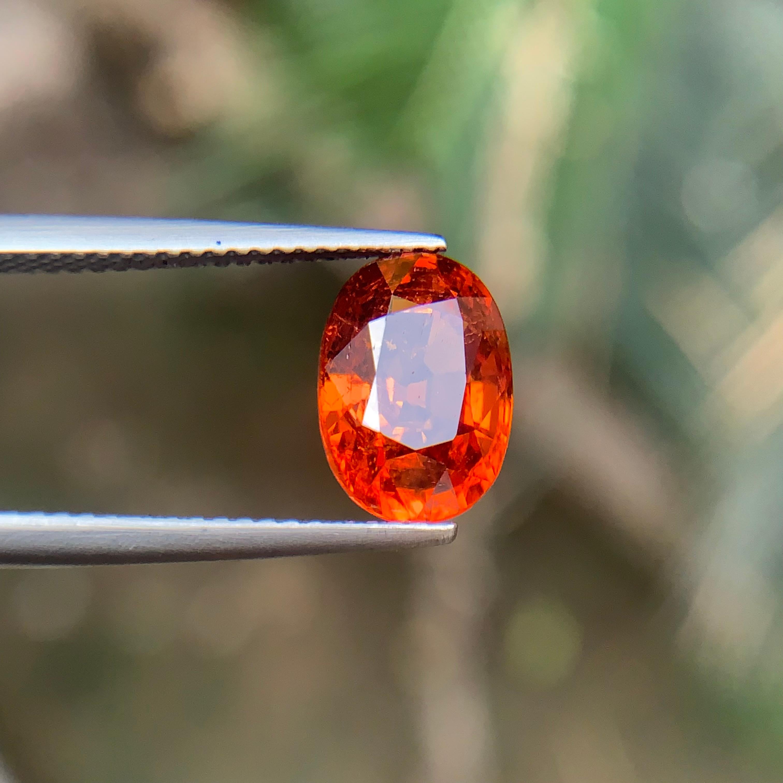 Spessartite/Spessartina/Granato mandarino arancione ricco Fanta 4,38 Ct Gemma sciolta in vendita 3