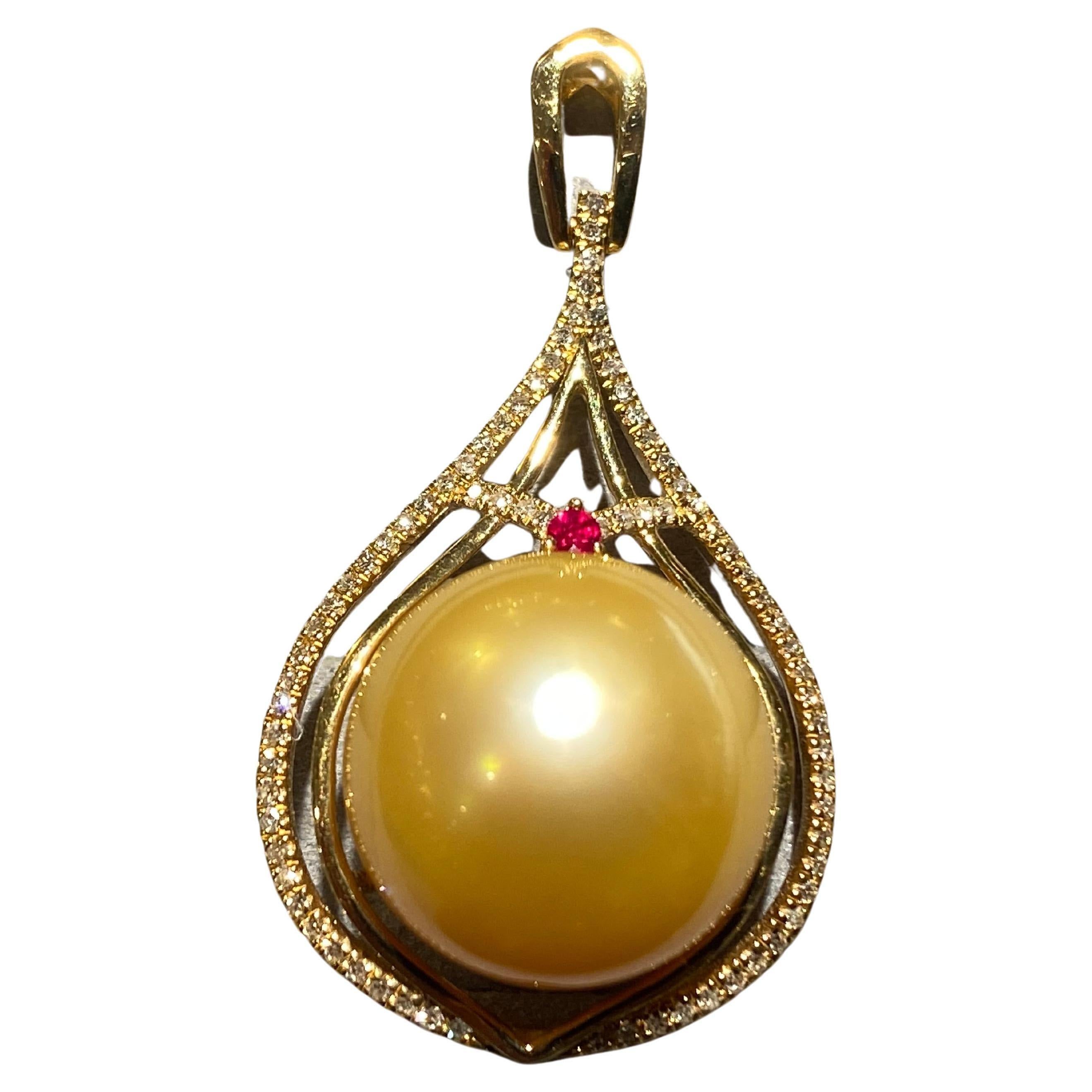 Rich Golden Colour South Sea Pearl and Diamond Pendant in 18k Yellow Gold For Sale