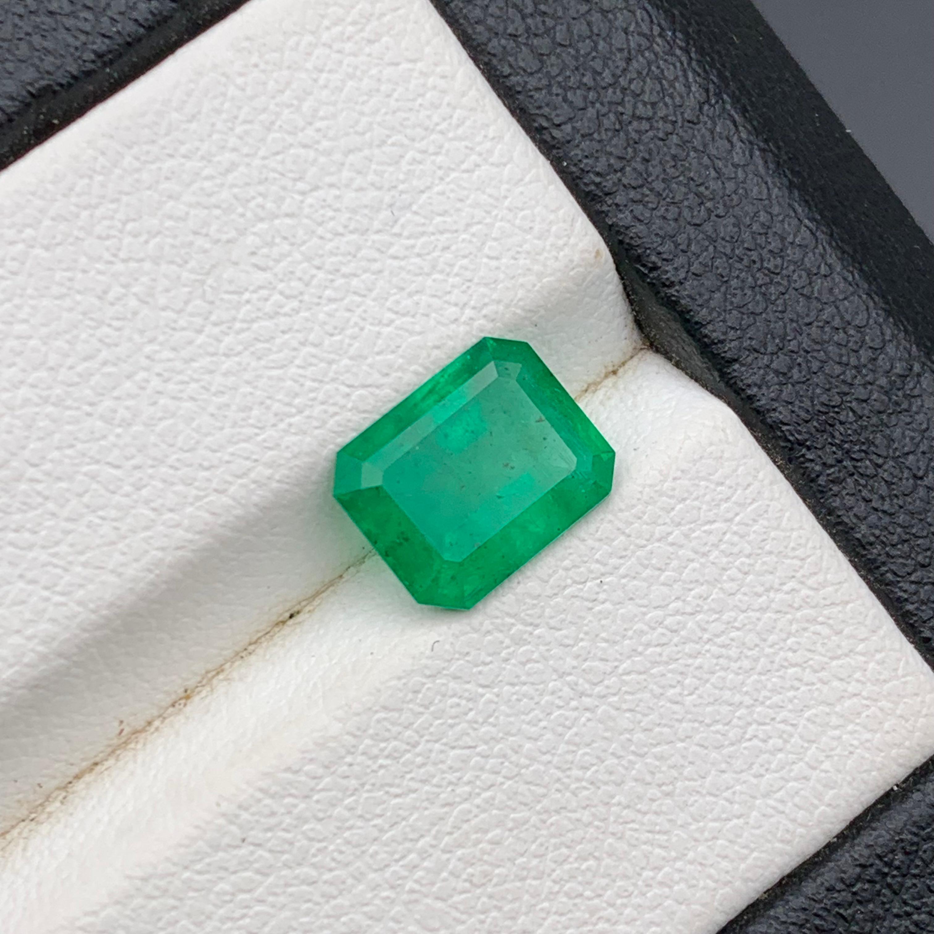 Vivid Rich Green Natural Emerald Loose Gemstone for Ring, or any other Jewelry Setting-Emerald Cut!!

💎 GEMSTONE TYPE: Emerald
⚖️ WEIGHT: 1.84 Carats
🪚 SHAPE & CUT: Emerald Cut
📏 SIZE (MM): 8.89 x 7.16 x 3.91
🌈 COLOR: Rich Green
🔎 CLARITY: