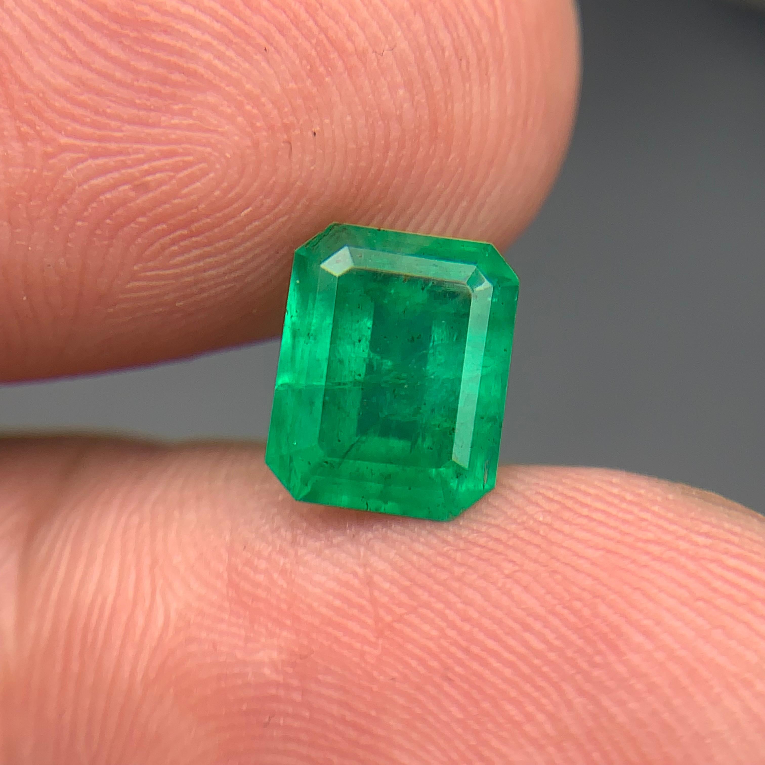 Contemporaneo Rich Green Emerald Natural Loose Gemstone 1.84 Ct Emerald Cut-for Ring Jewelry in vendita