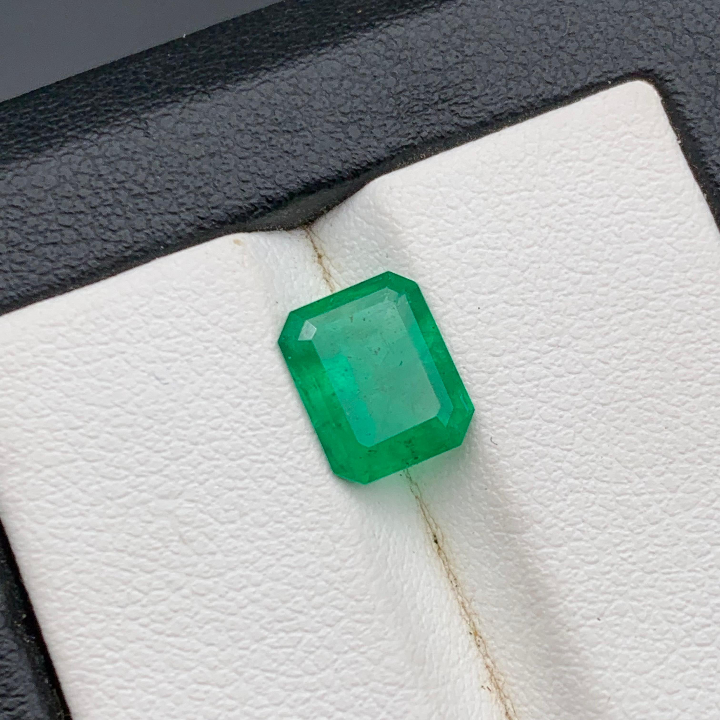 Taglio smeraldo Rich Green Emerald Natural Loose Gemstone 1.84 Ct Emerald Cut-for Ring Jewelry in vendita