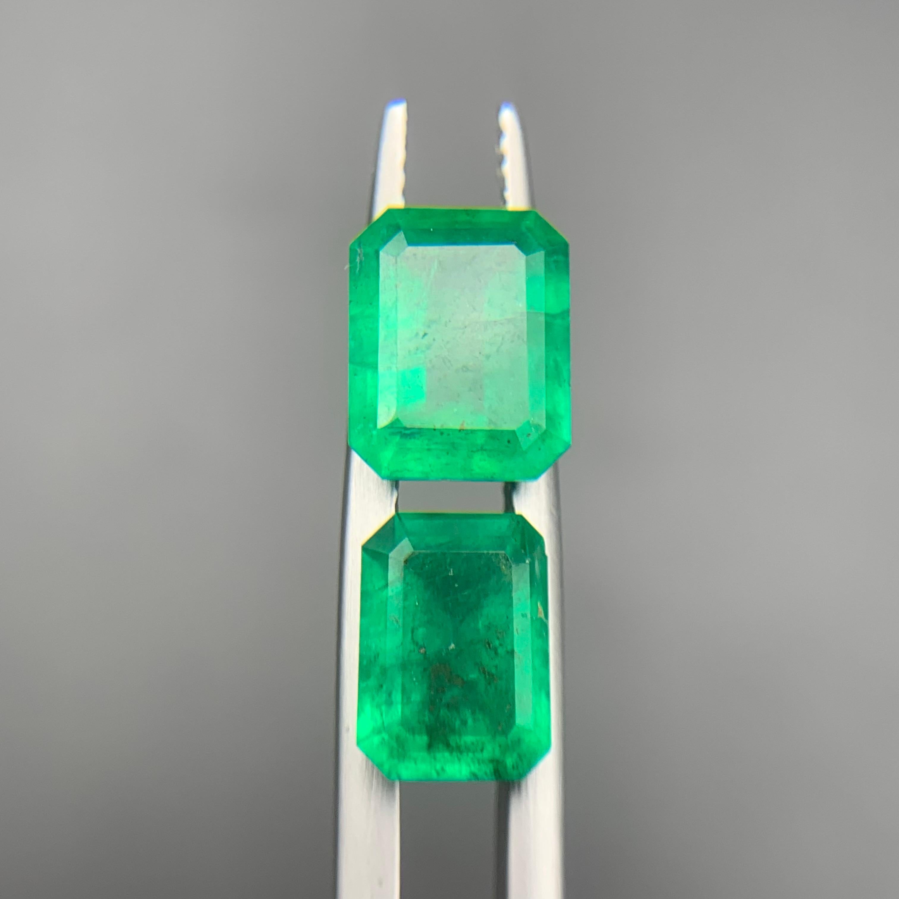 Gemme sfuse naturali di smeraldo verde ricco 3,28 carati di smeraldo tagliato per anello Gioielli in vendita 6