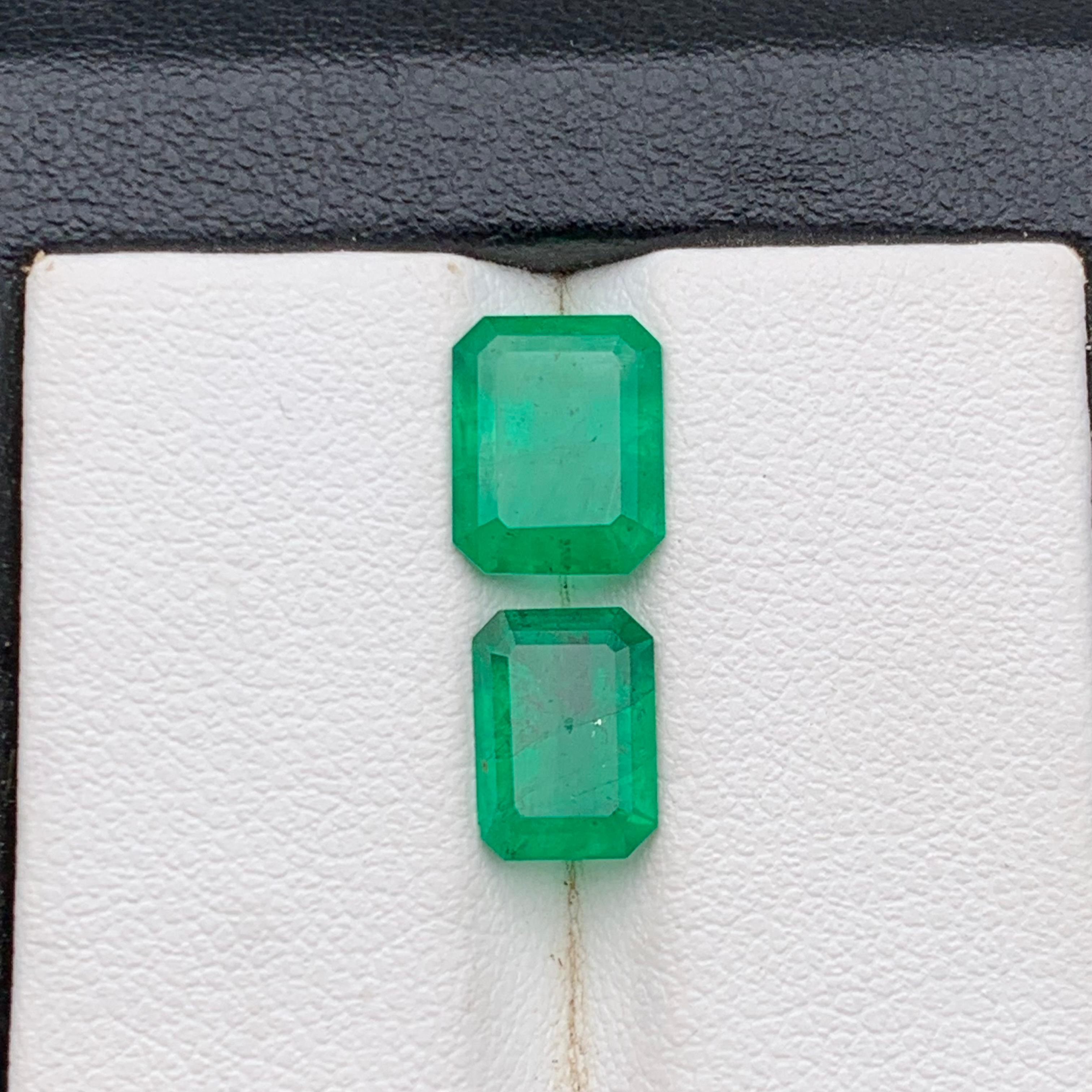 Gemme sfuse naturali di smeraldo verde ricco 3,28 carati di smeraldo tagliato per anello Gioielli in vendita 7