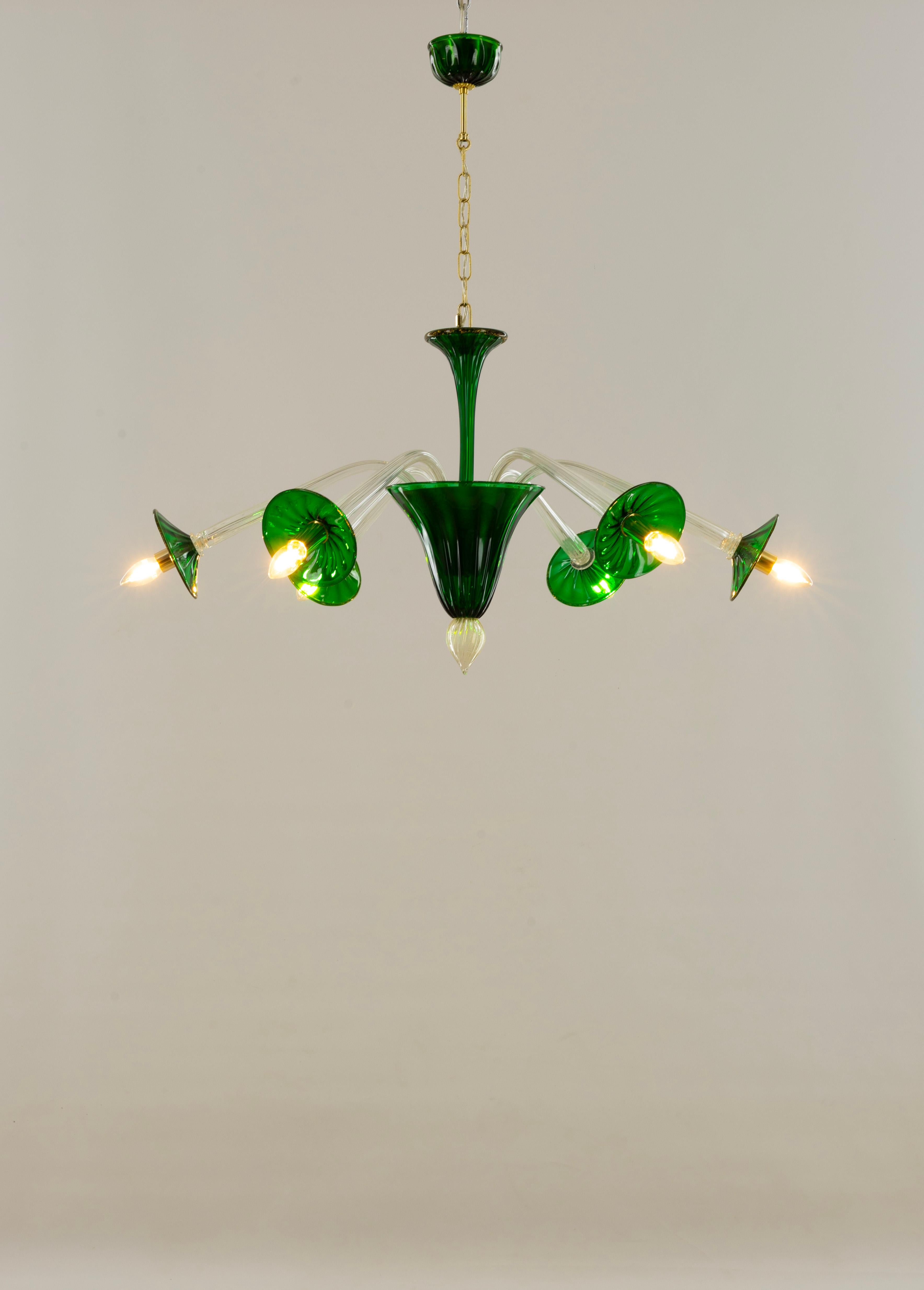 Italiano Lampadario in vetro di Murano verde ricco, anni '80 circa in vendita