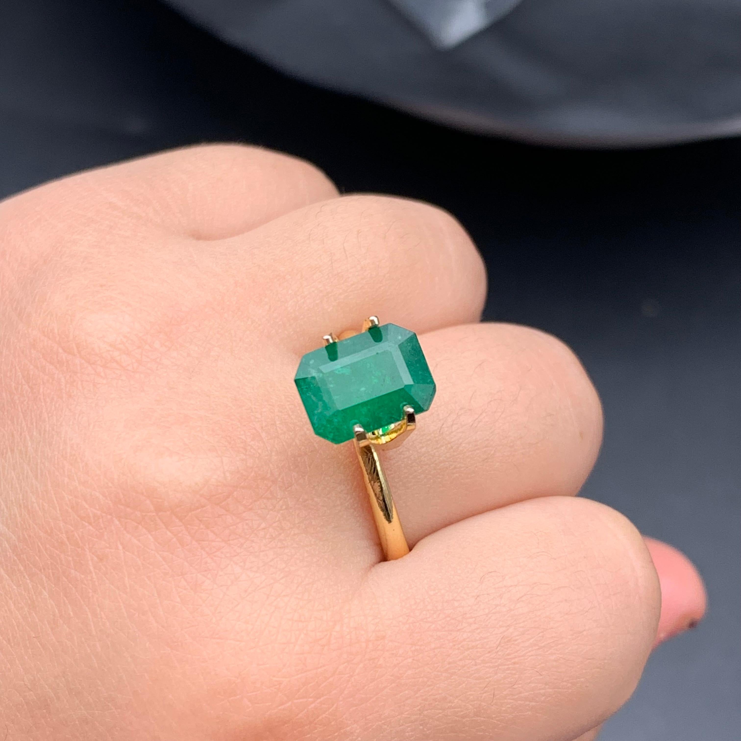 Rich Green Natural Emerald Loose Gemstone for Ring or any other Jewelry Setting-Octagon Emerald Cut!!

💎 GEMSTONE TYPE: Emerald
⚖️ WEIGHT: 2.05 Carats
🪚 SHAPE & CUT: Octagon Emerald Cut
📏 SIZE (MM): 8.81 x 6.65 x 5.25
🌈 COLOR: Rich Green
🔎