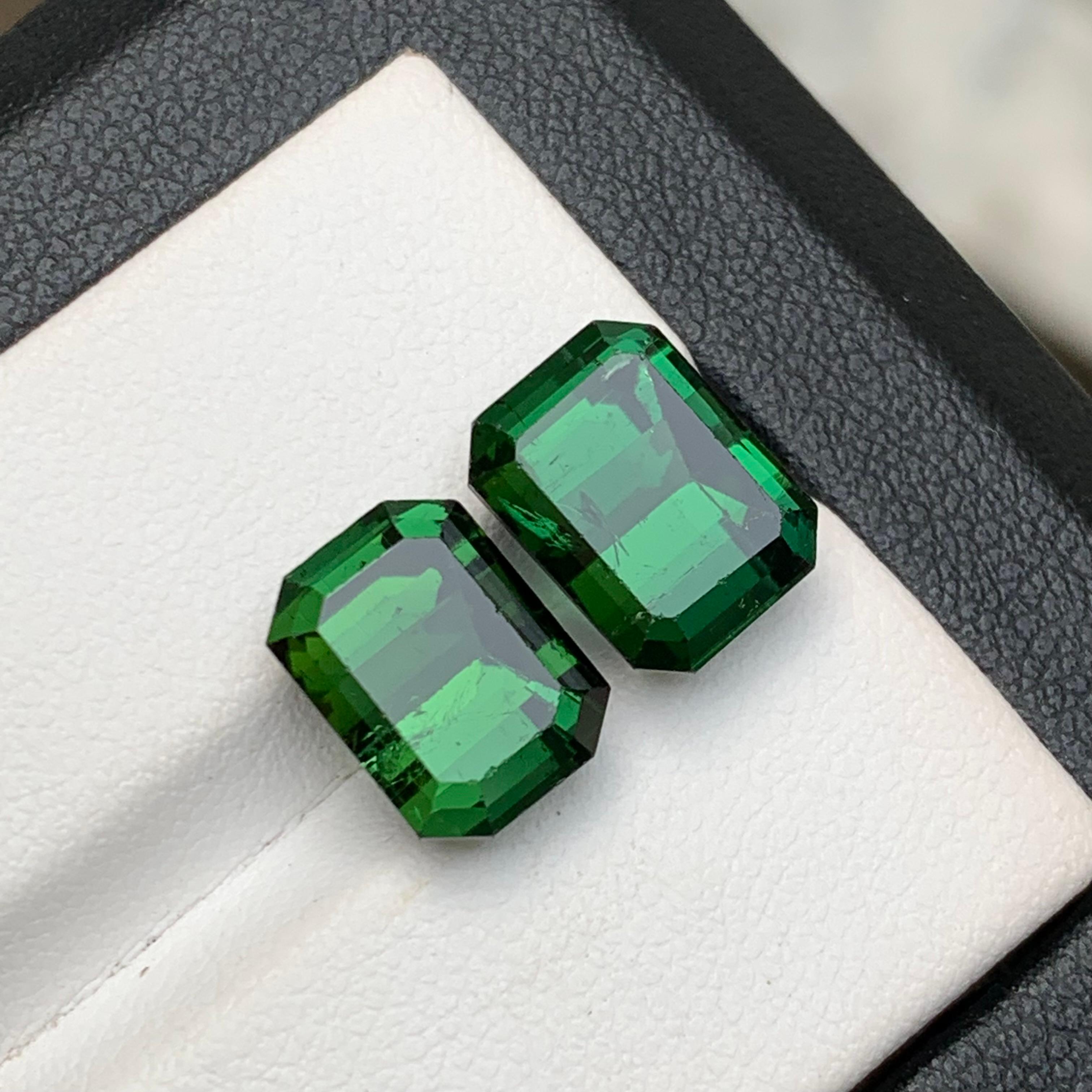 Rich Green Natural Tourmaline Earrings, Pendant Gemstones 10.30 Ct Emerald Cut For Sale 4
