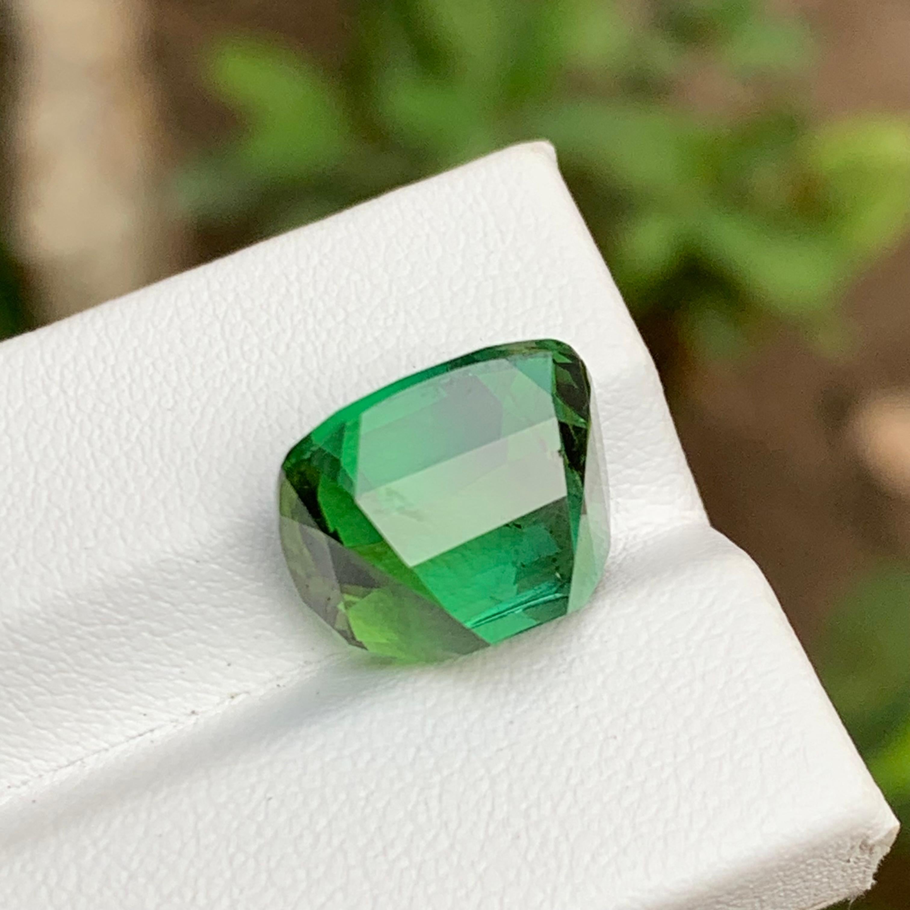Rich Green Natural Tourmaline Gemstone 13.10 Ct Cushion Cut  Pendant Jewelry For Sale 1