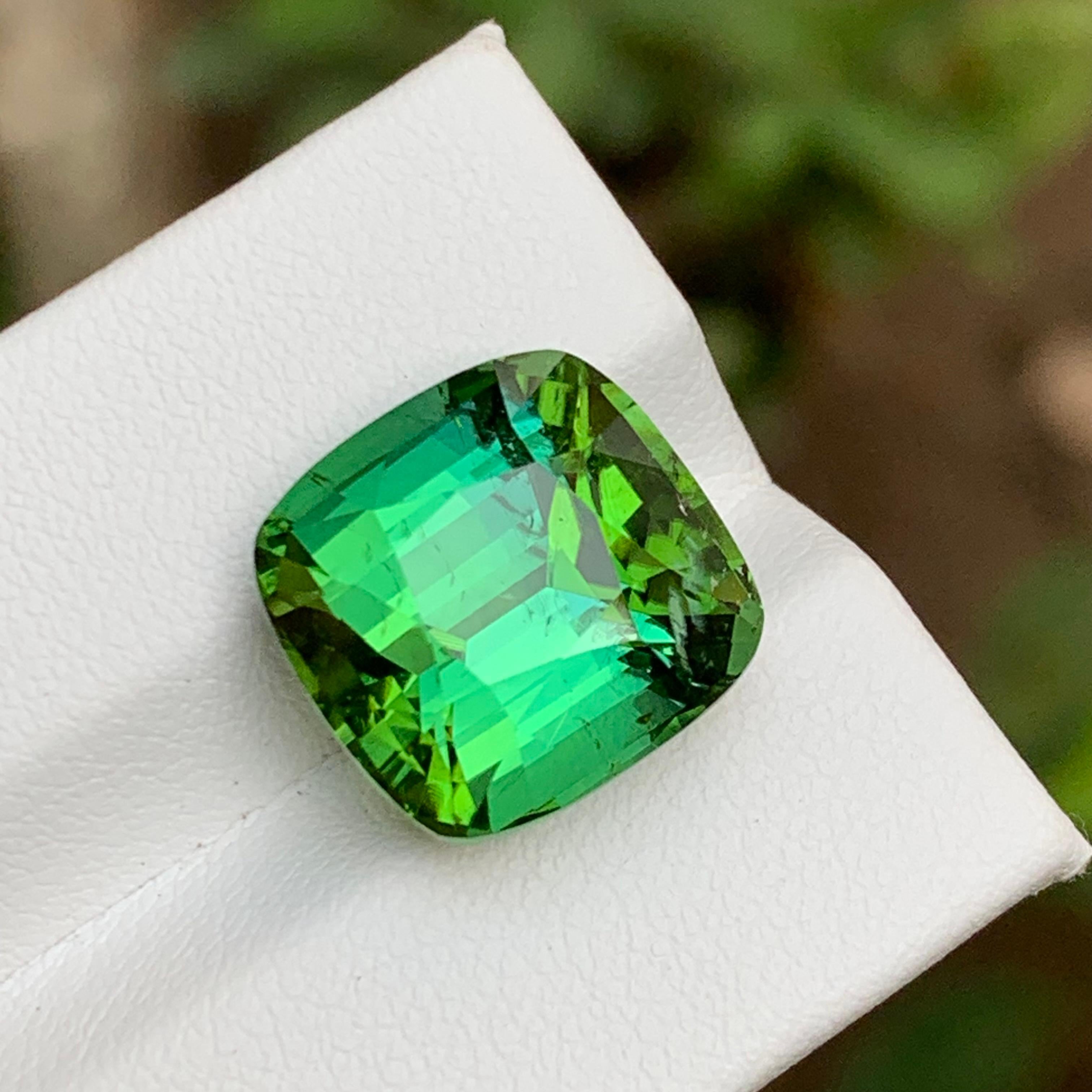 Rich Green Natural Tourmaline Gemstone 13.10 Ct Cushion Cut  Pendant Jewelry For Sale 3
