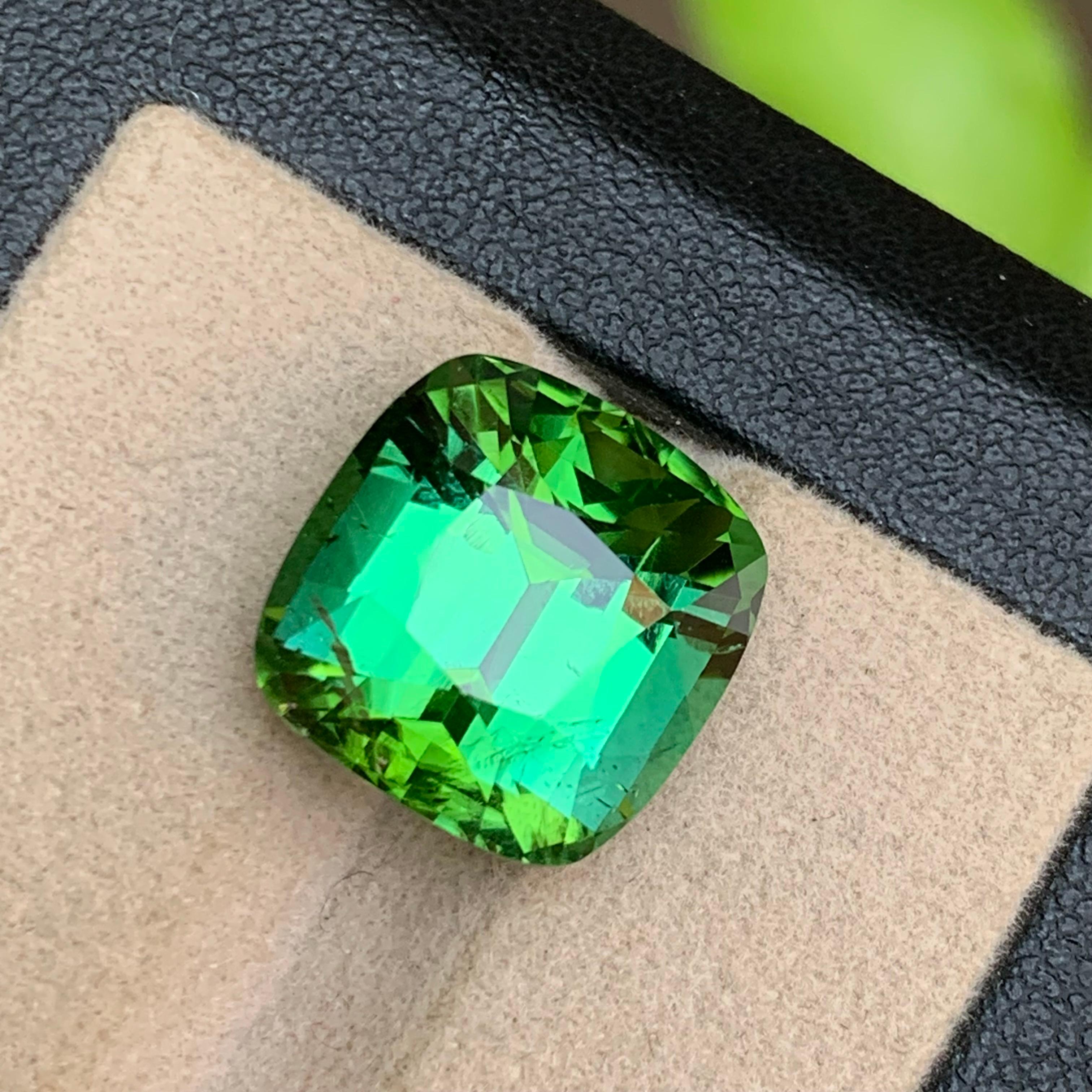 Rich Green Natural Tourmaline Gemstone 13.10 Ct Cushion Cut  Pendant Jewelry For Sale 4
