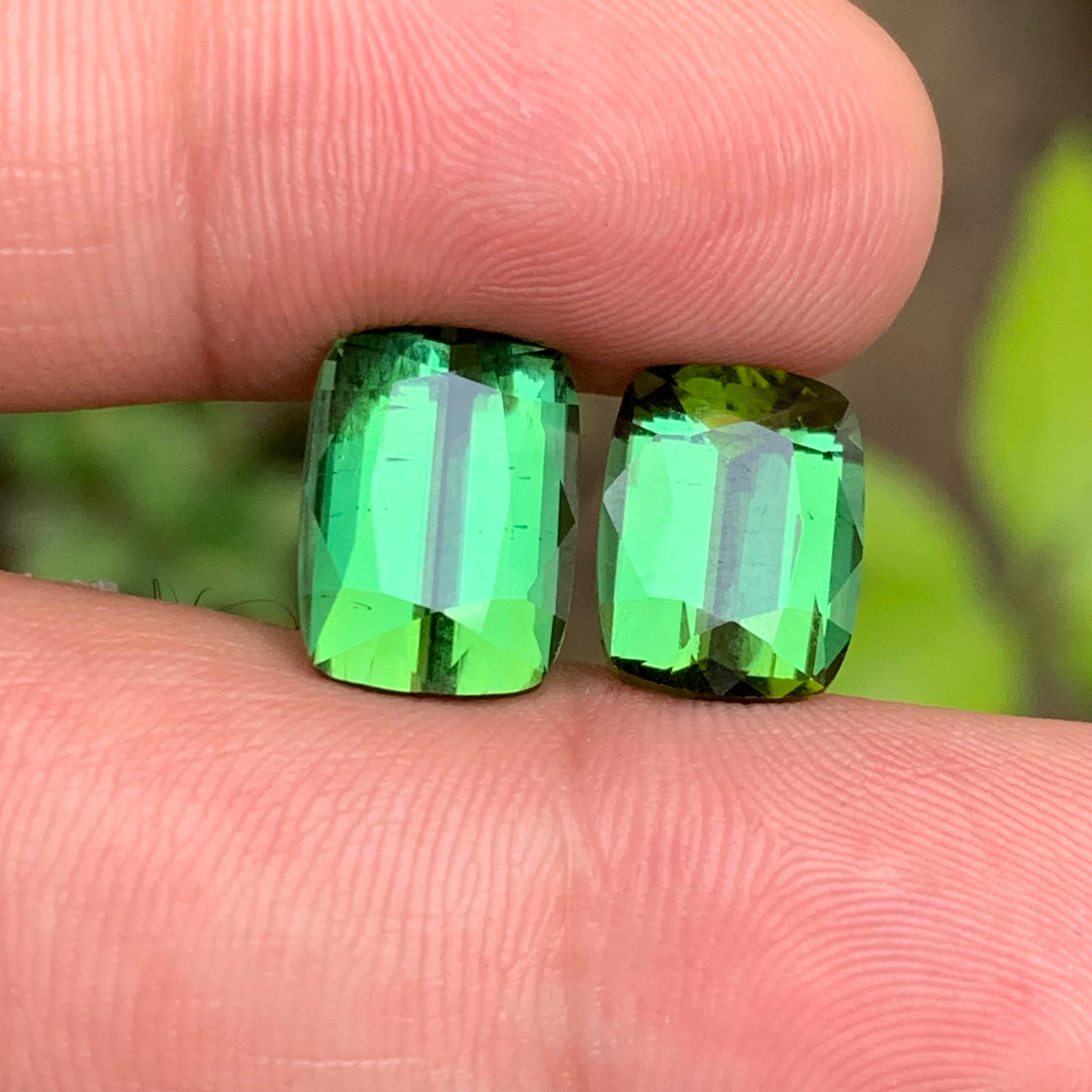 Rich Green Natural Tourmaline Gemstones 12.70 Ct Cushion Cut  Earrings Jewelry For Sale 1