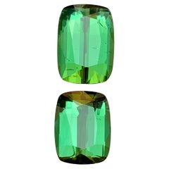 Reichhaltige grüne natürliche Turmalin-Edelsteine 12,70 Karat im Kissenschliff  Ohrringe Schmuck