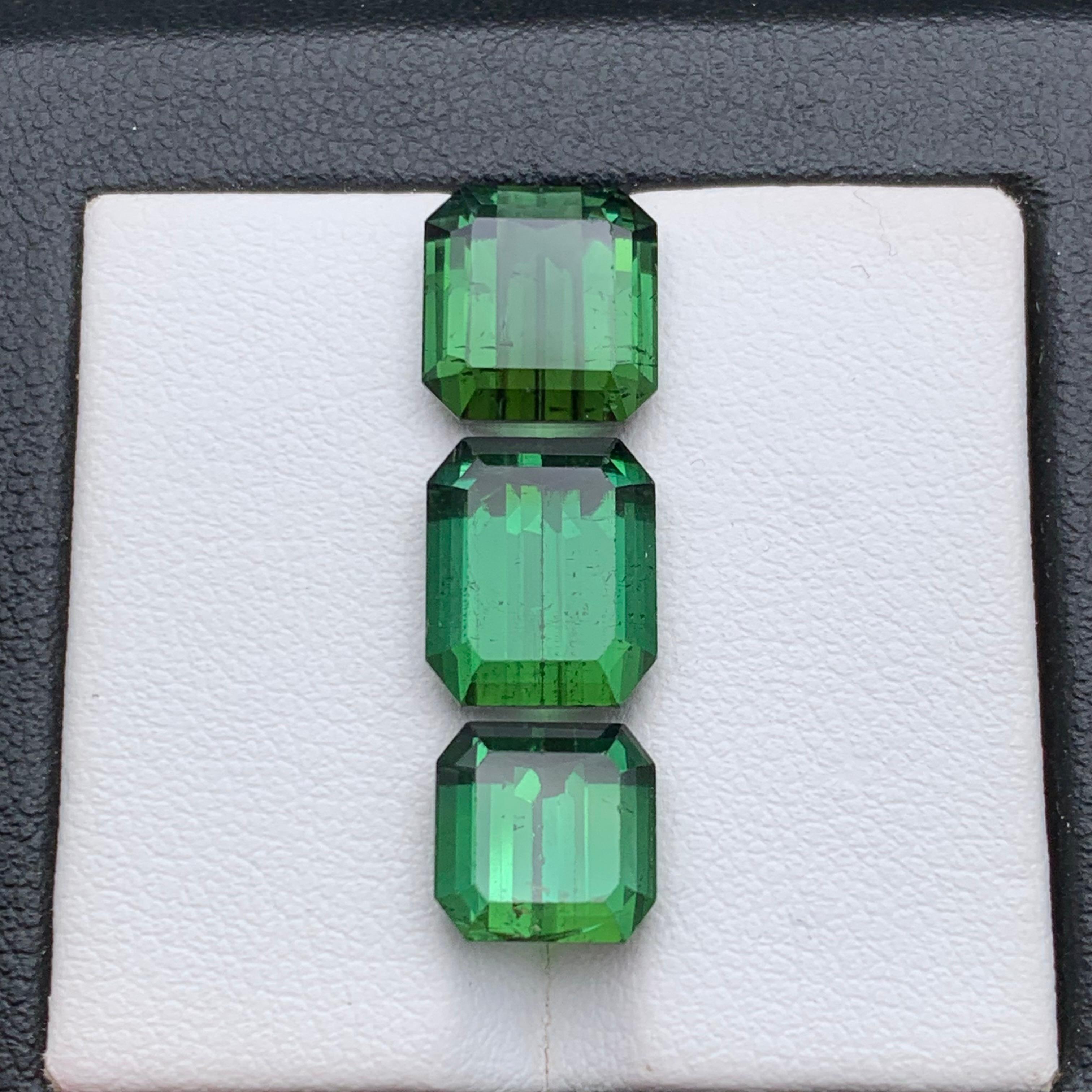 Tourmaline verte naturelle de 12,10 carats pour la fabrication de bijoux en vente 6
