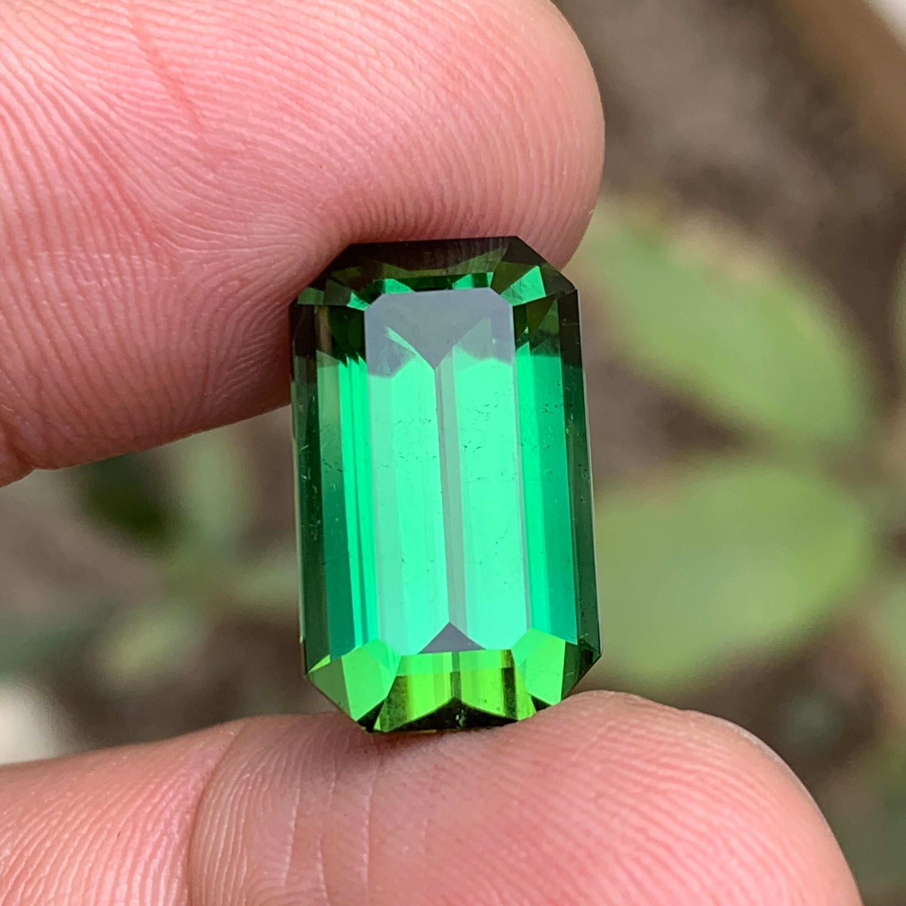 Women's or Men's Rich Green Natural Tourmaline Necklace Pendant Loose Gemstone 17.45 Ct-Jewelry For Sale