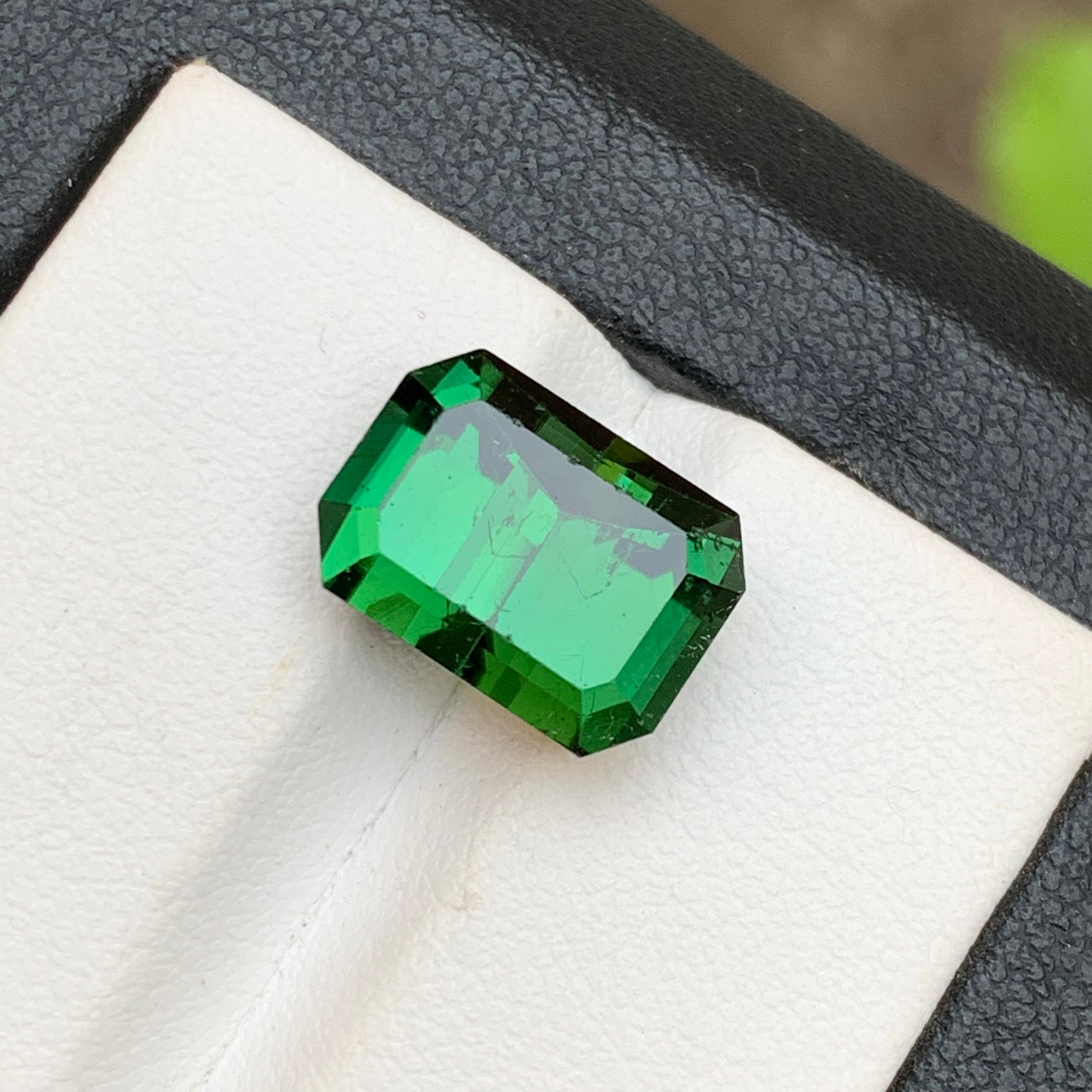 Rich Green Natural Tourmaline Ring Loose Gemstone 7 Ct Emerald Cut for Jewelry For Sale 5