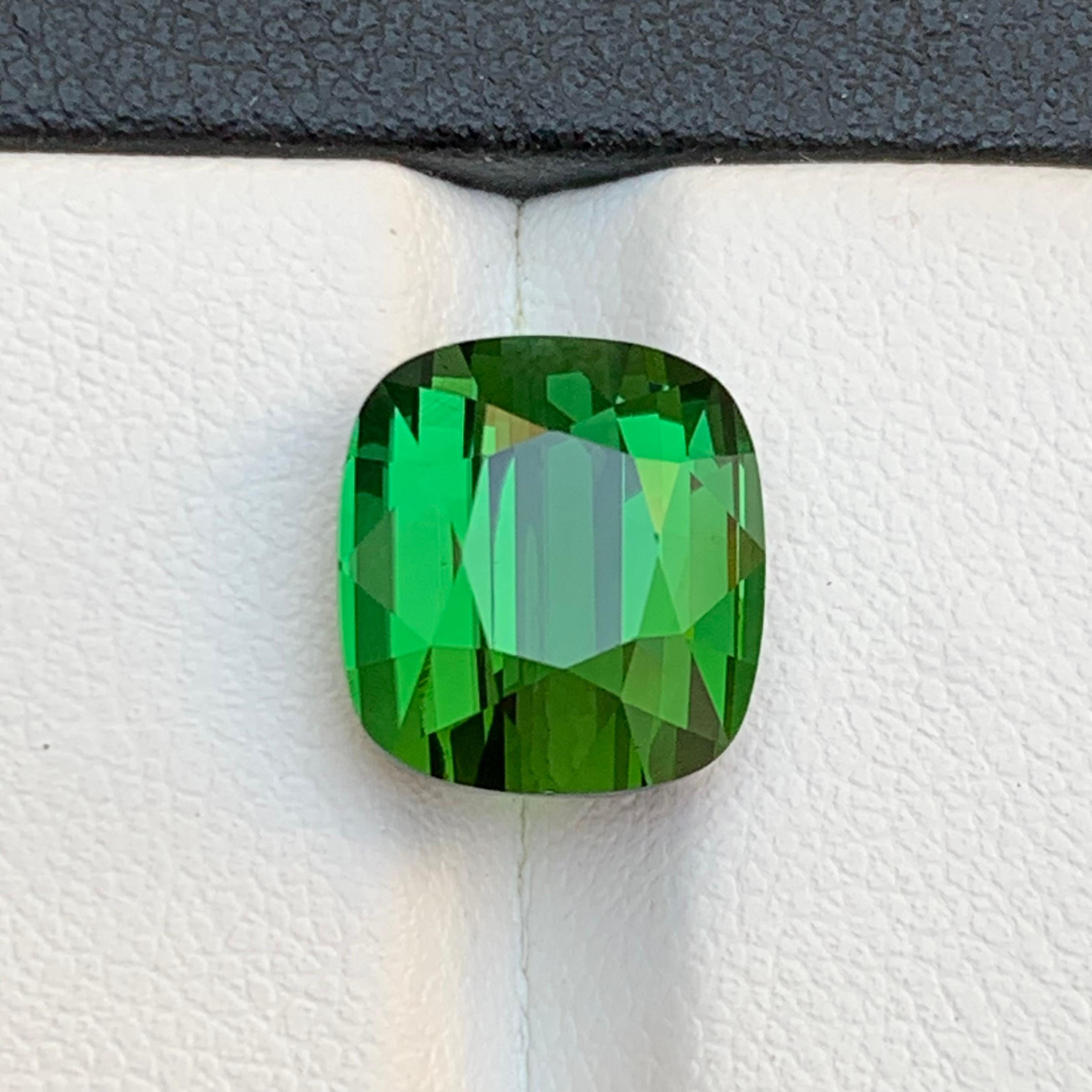 Rich Green Natural Tourmaline Loose Gemstone for Ring, Necklace Pendant, Bracelet or any other Jewelry Setting-Cushion Cut from Kunar Afghanistan!!

💎 GEMSTONE TYPE: Tourmaline
⚖️ WEIGHT: 7.55 Carat
🪚 SHAPE & CUT: Cushion Cut
📏 SIZE (MM): 10.93 x