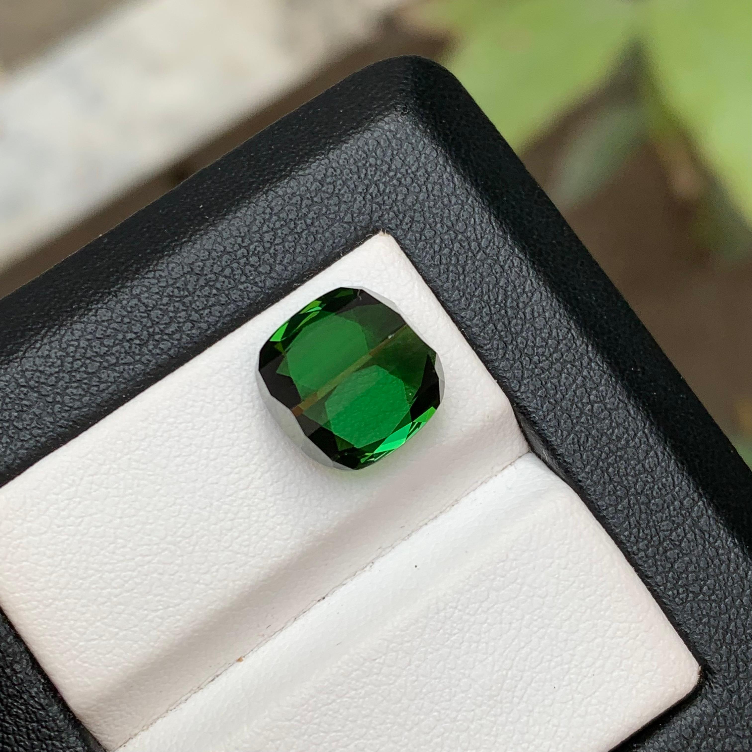 Women's or Men's Rich Green Natural Tourmaline Ring Loose Gemstone 7.65 Ct Cushion Cut-Jewelry For Sale