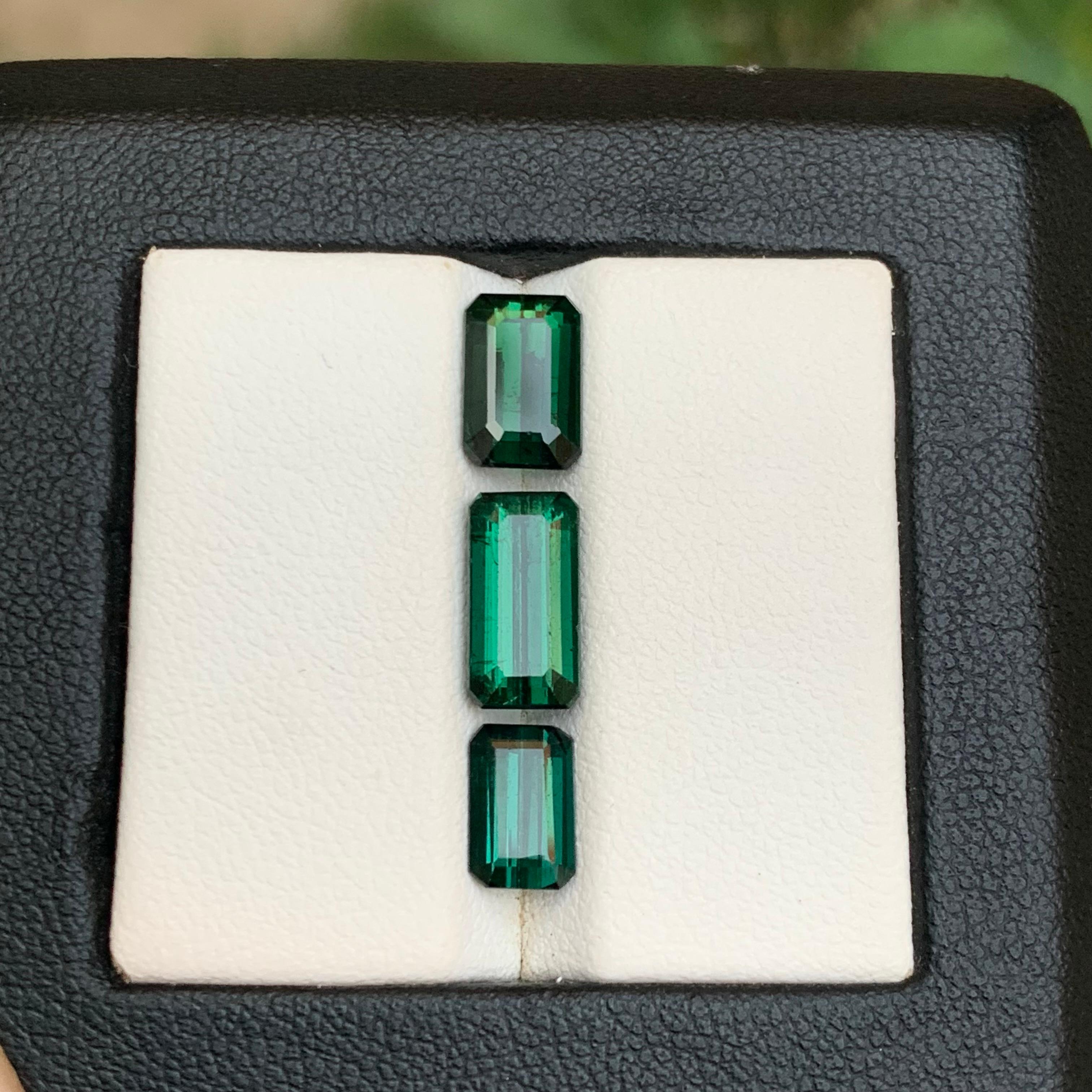 Anillo de turmalina natural verde intenso Piedras sueltas 5,87 qt talla esmeralda-Joyería en venta 4