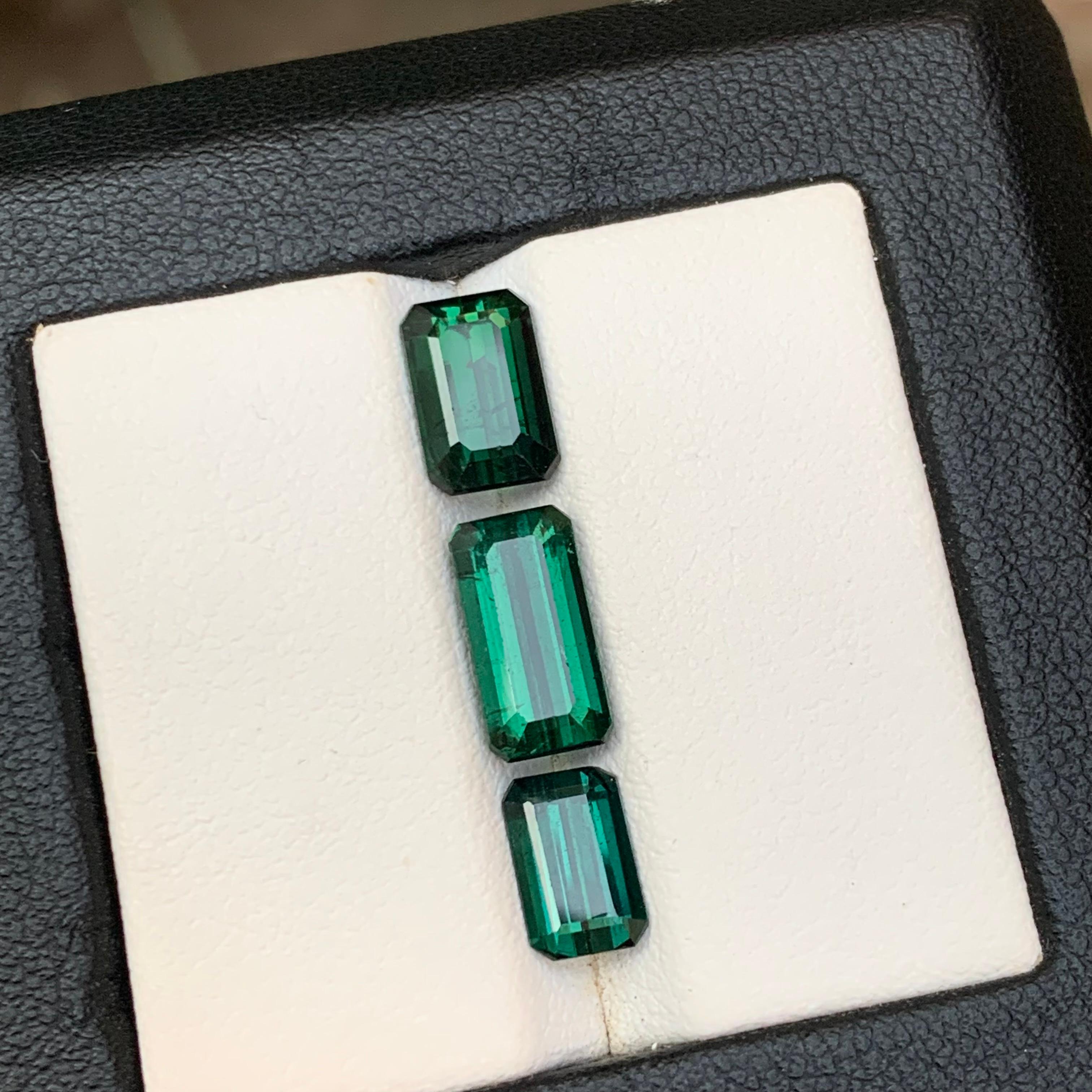 Anillo de turmalina natural verde intenso Piedras sueltas 5,87 qt talla esmeralda-Joyería Corte esmeralda en venta