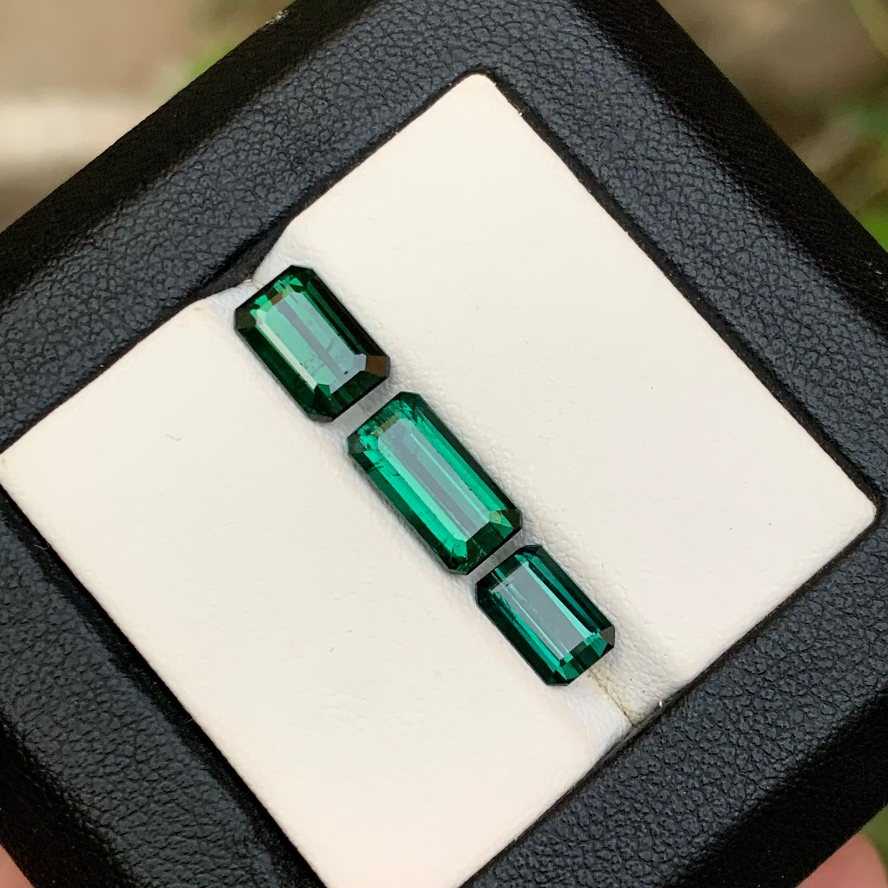 Anillo de turmalina natural verde intenso Piedras sueltas 5,87 qt talla esmeralda-Joyería en Nuevo estado para la venta en Peshawar, PK