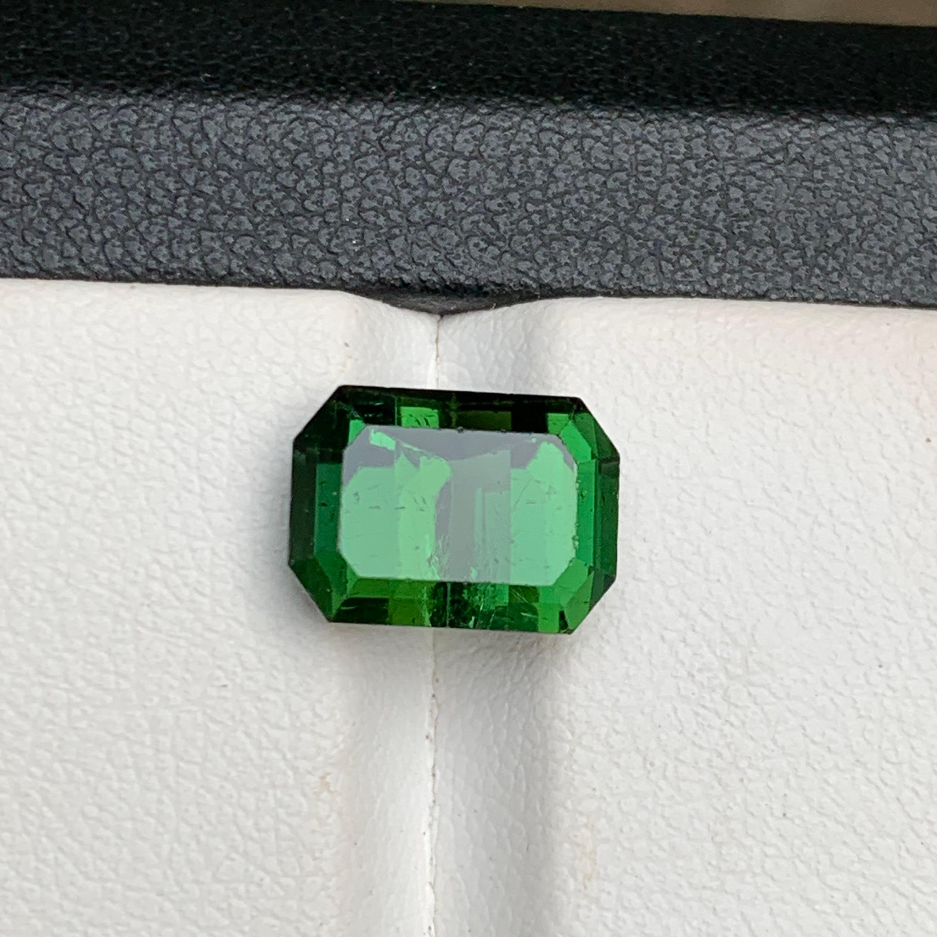 Anillo de turmalina natural verde intenso, gema colgante 4.70 ct talla esmeralda-Joyería Contemporáneo en venta