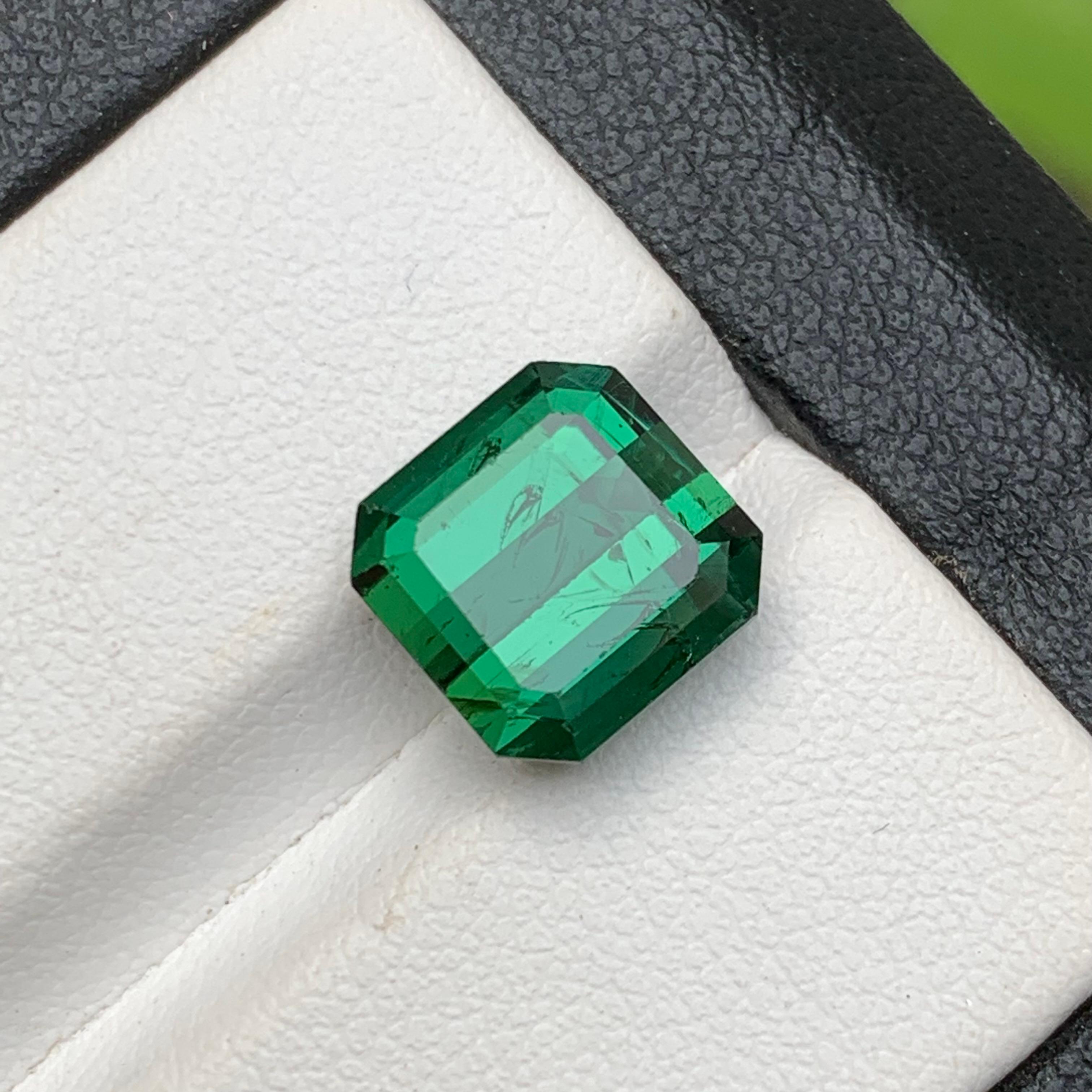 Rich Green Natural Tourmaline Ring, Pendant Gemstone 5.40 Ct Emerald Cut-Jewelry For Sale 5