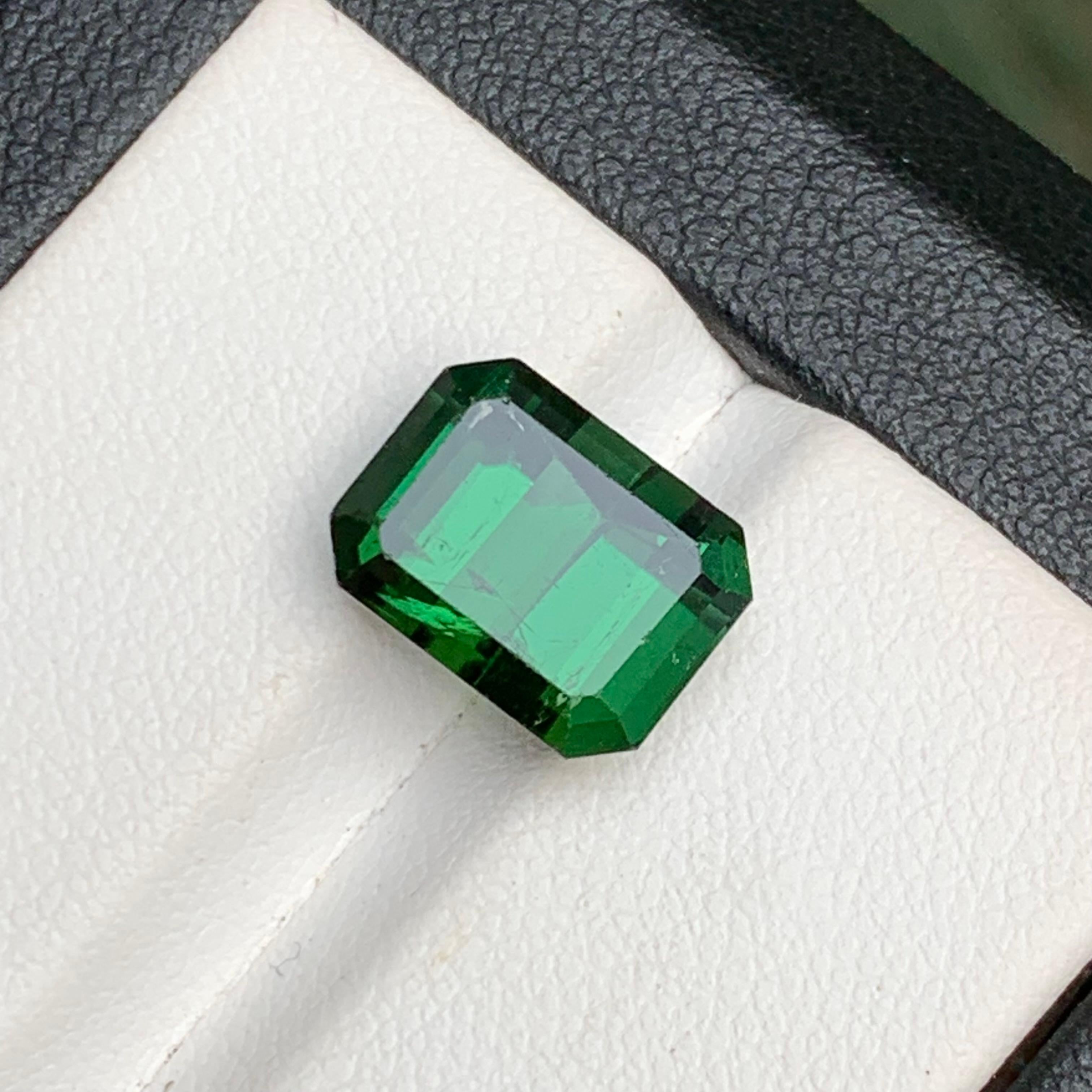 Anello con tormalina naturale verde ricco, ciondolo, pietra preziosa 5.60 ct taglio smeraldo - Gioielli in vendita 5