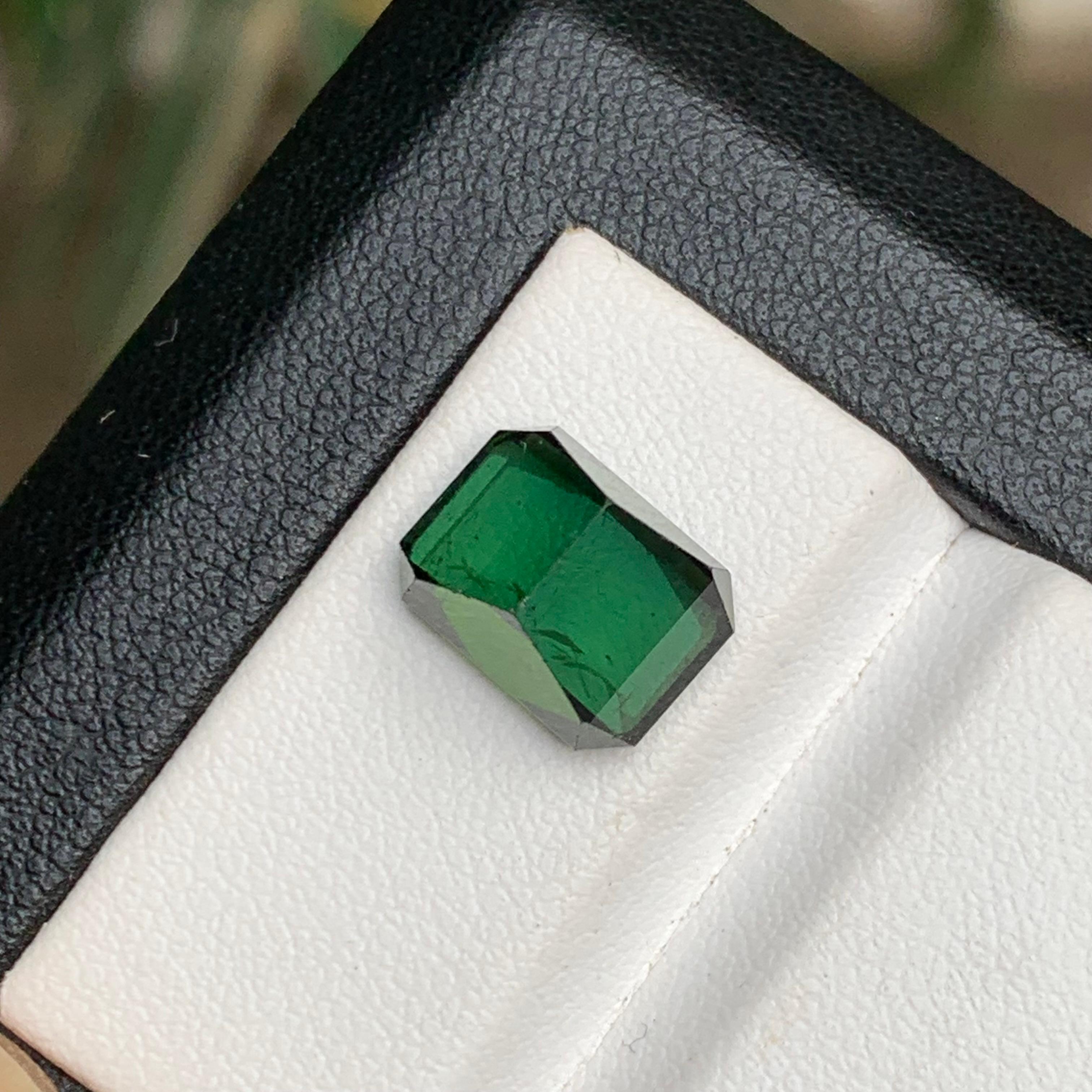 Anello con tormalina naturale verde ricco, ciondolo, pietra preziosa 5.60 ct taglio smeraldo - Gioielli In condizioni Nuovo in vendita a Peshawar, PK