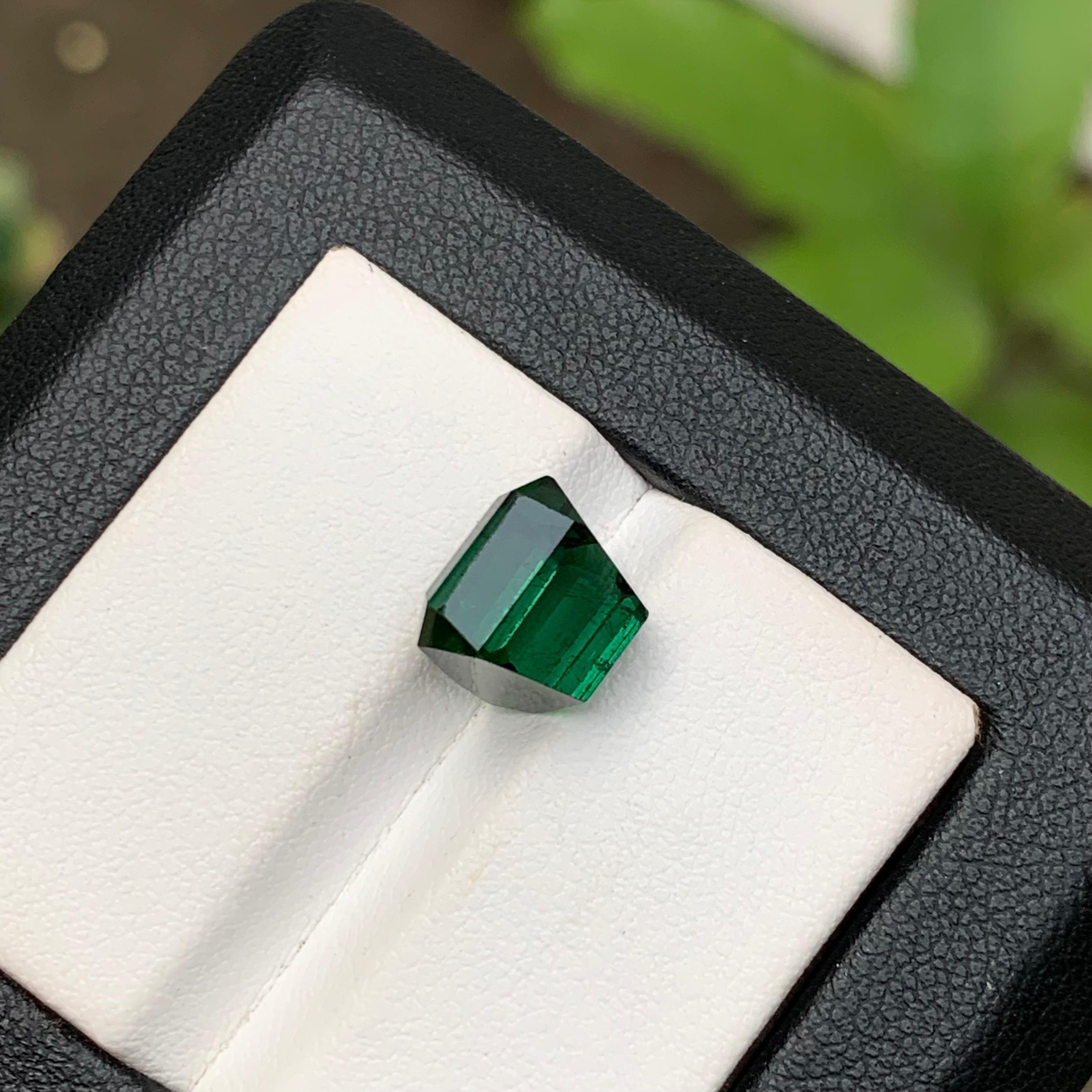 Women's or Men's Rich Green Natural Tourmaline Ring, Pendant Gemstone 5.90 Ct Emerald Cut-Jewelry For Sale