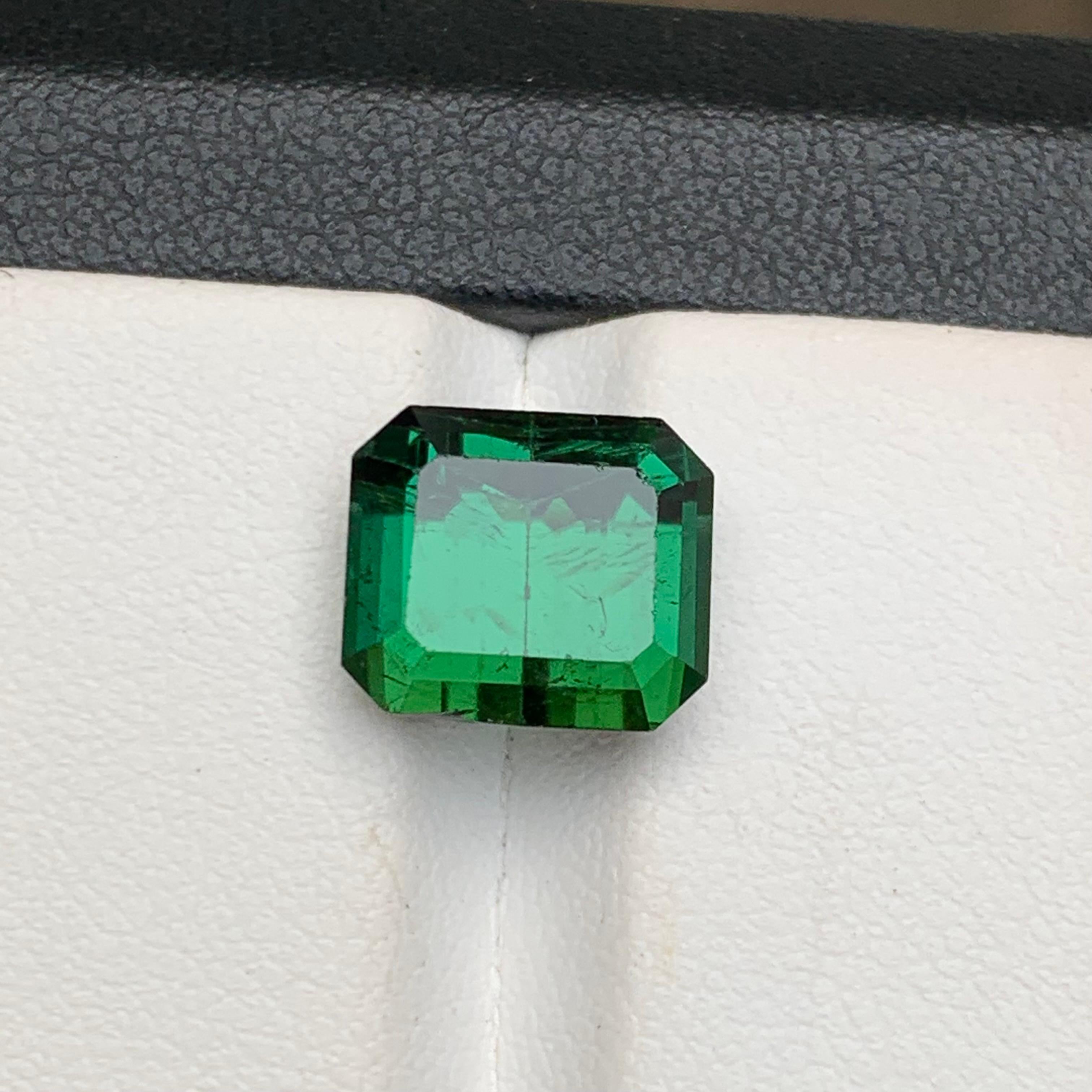 Rich Green Natural Tourmaline Ring, Pendant Gemstone 5.90 Ct Emerald Cut-Jewelry For Sale 1