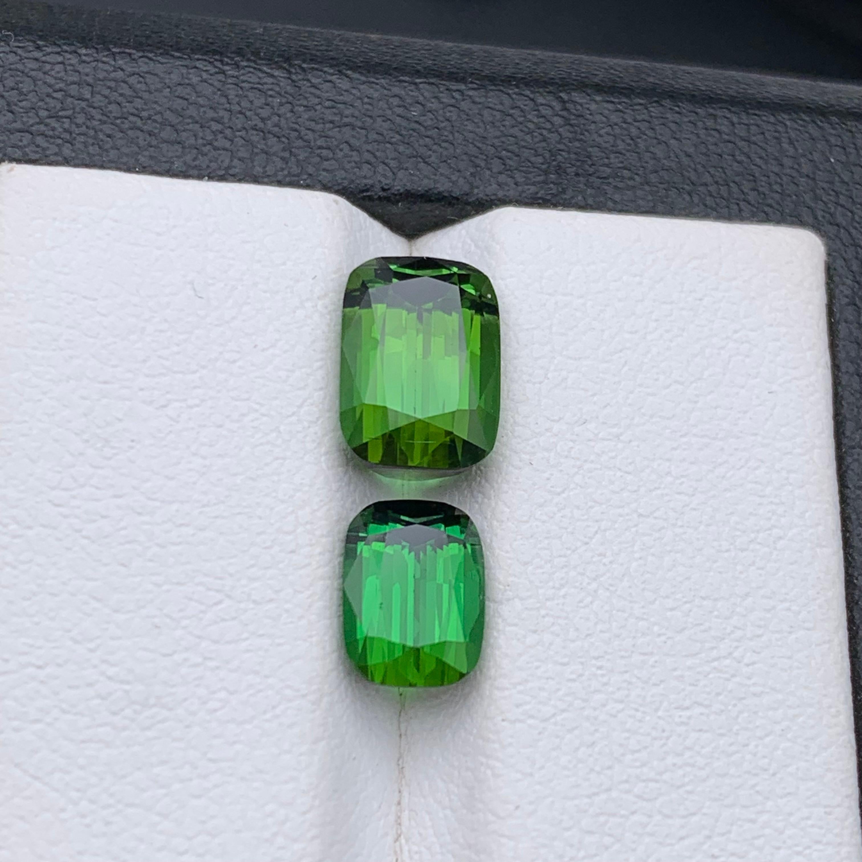 Women's or Men's Rich Green Natural Tourmaline Ring, Pendant Loose Gemstones 4.90 Ct Cushion Cut For Sale