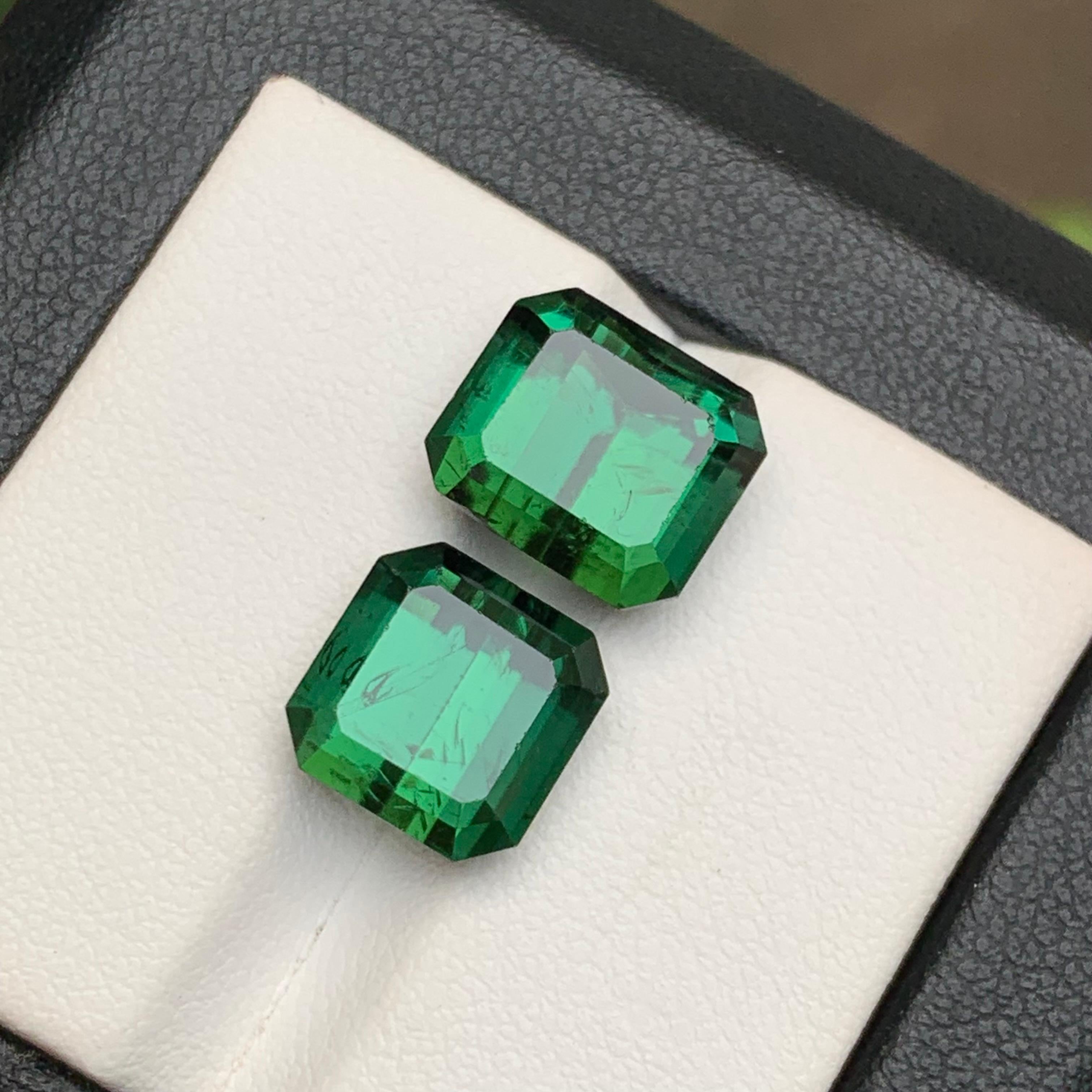 Bague, pendentif en tourmaline naturelle verte riche sertie de 11,30 carats de pierres précieuses en vente 5