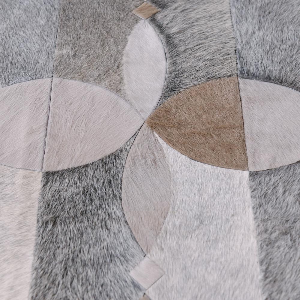 Rich Inky Customizable Cowhide Taupe and Gray Neutral Camino Area Rug Small For Sale 7