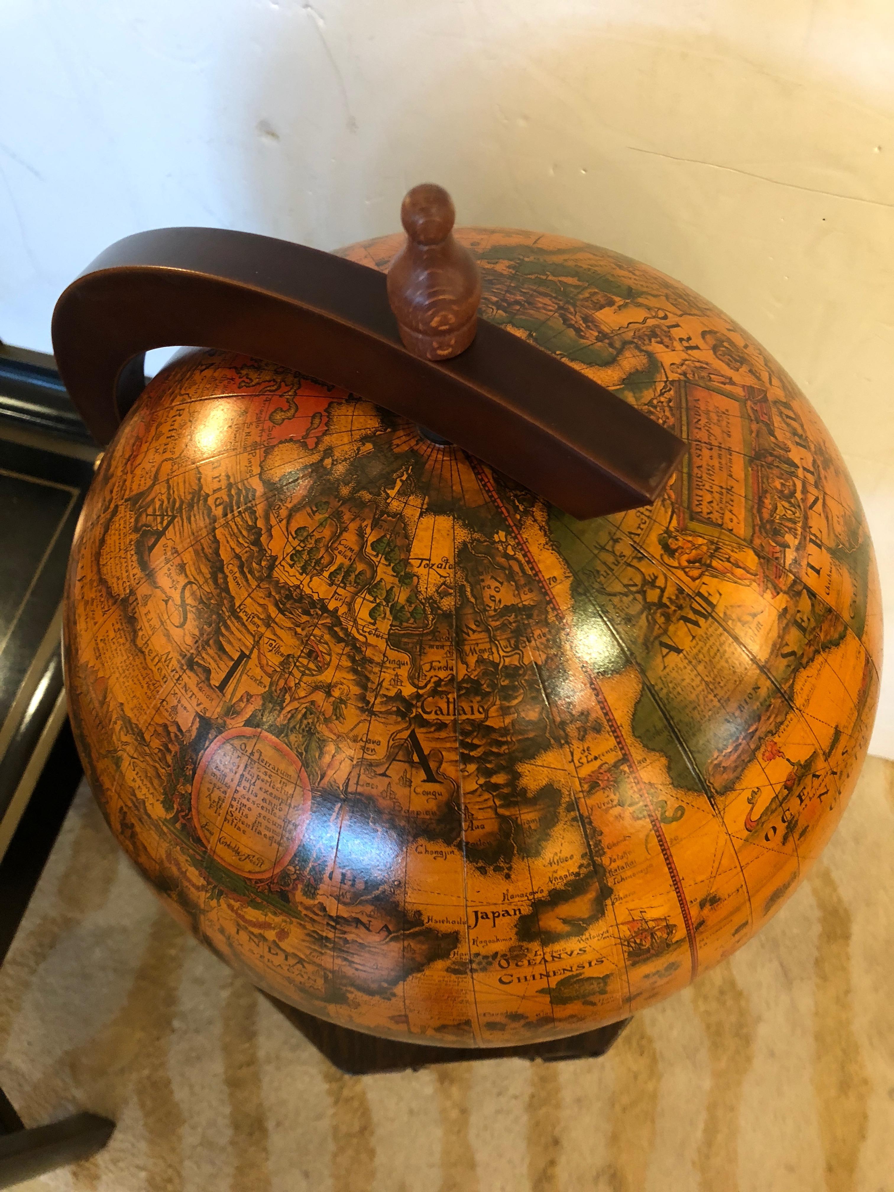 Rich Italian Globe with Roulette Game Interior 2