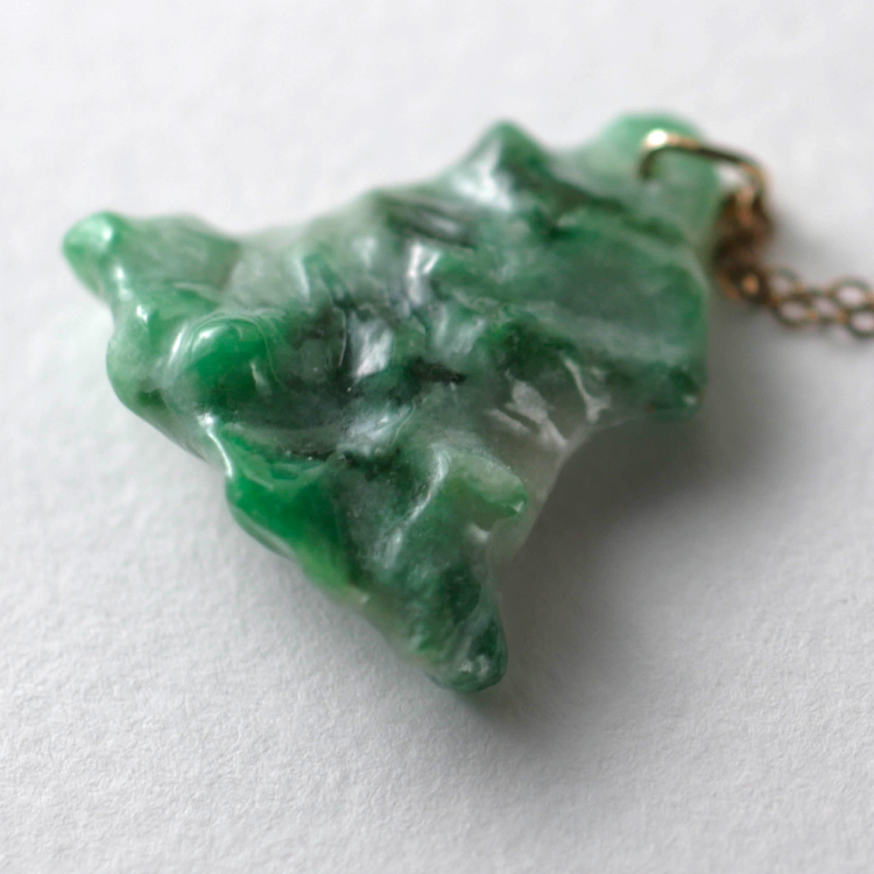 Women's or Men's Rich Jadeite Jade Pendant Freeform Carving Certified Untreated, New For Sale
