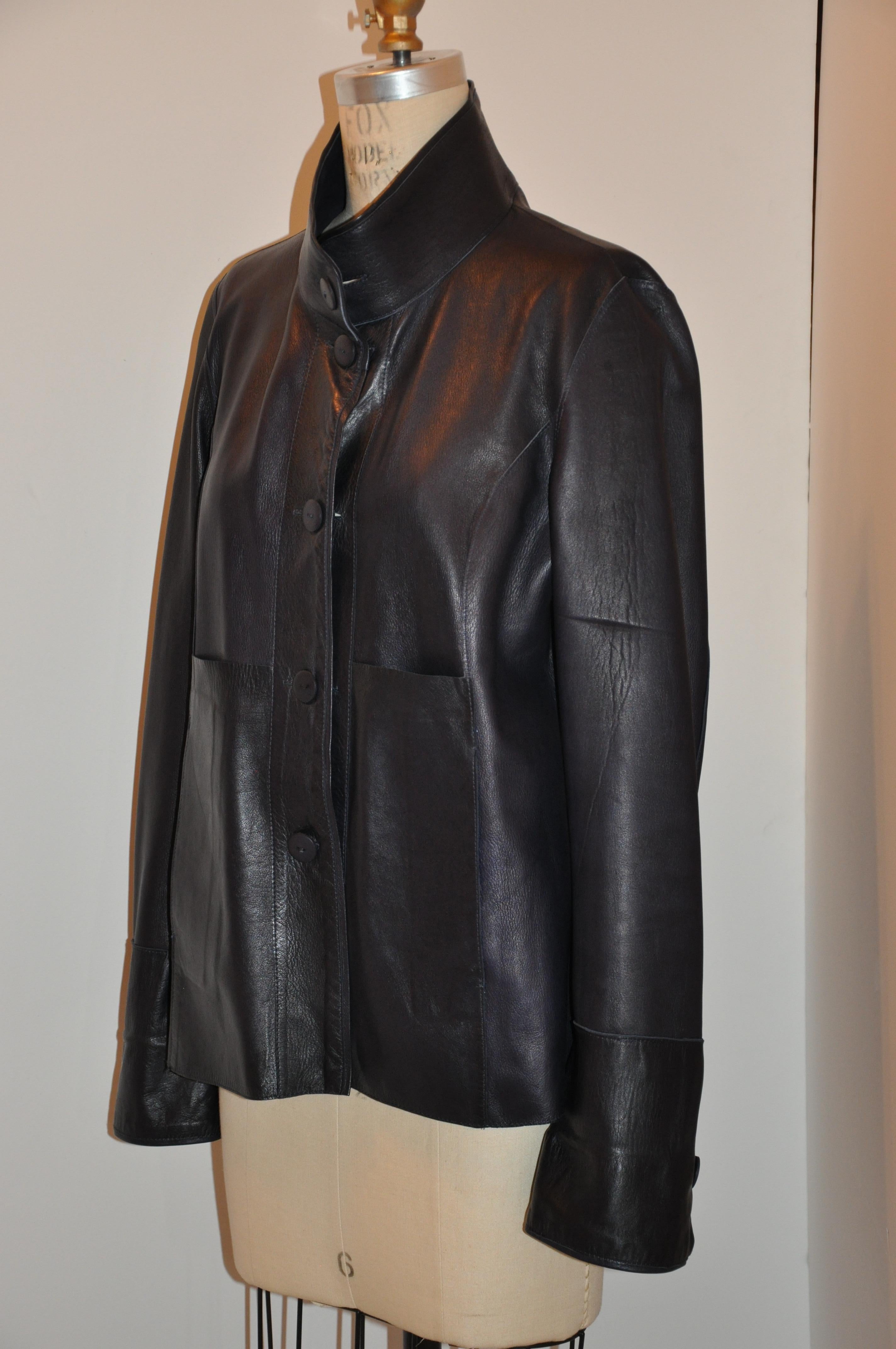 Rich Luxurious Soft Lambskin Reversible High-Collar Button Jacket For Sale 5