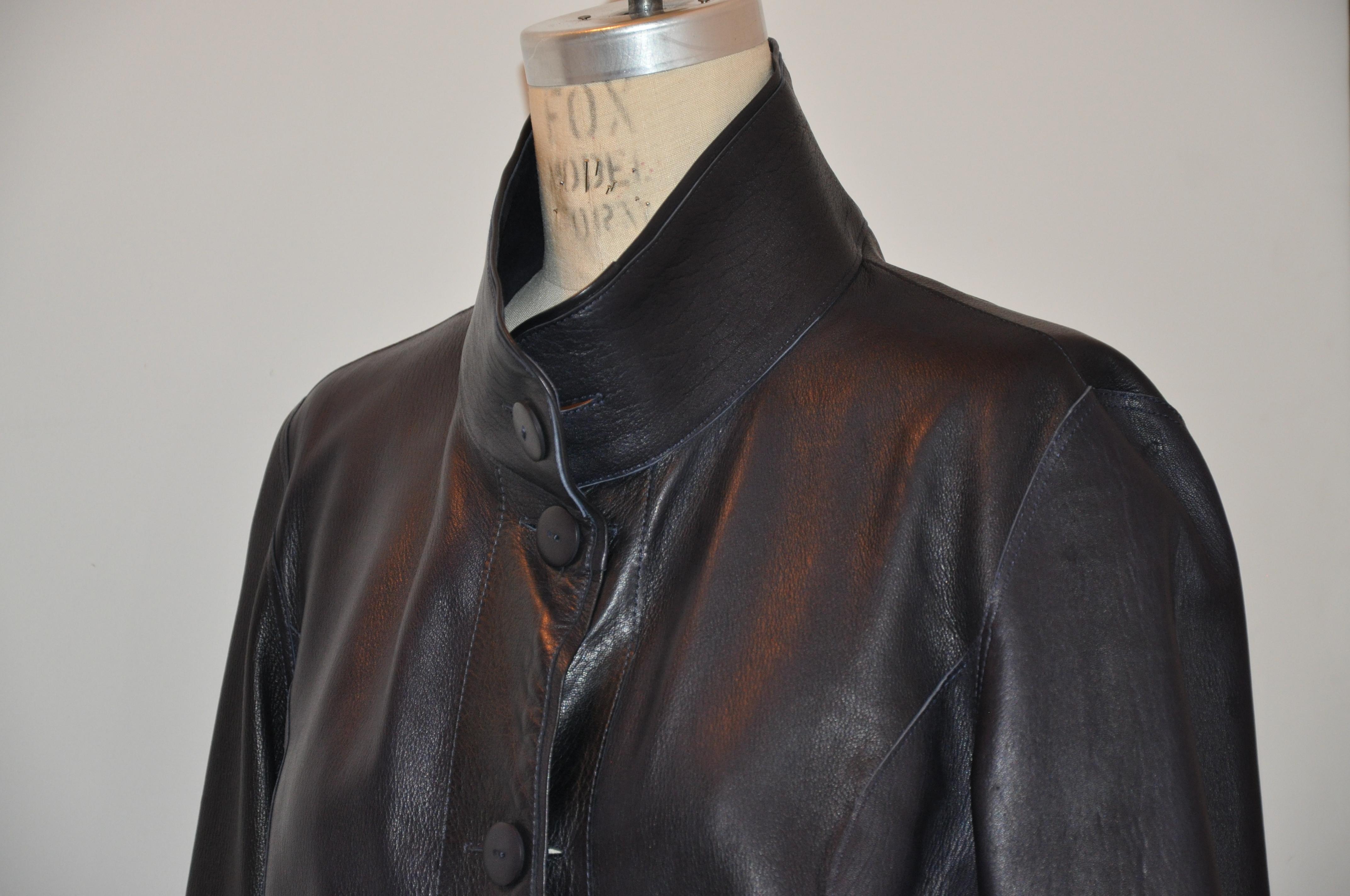 Rich Luxurious Soft Lambskin Reversible High-Collar Button Jacket For Sale 7