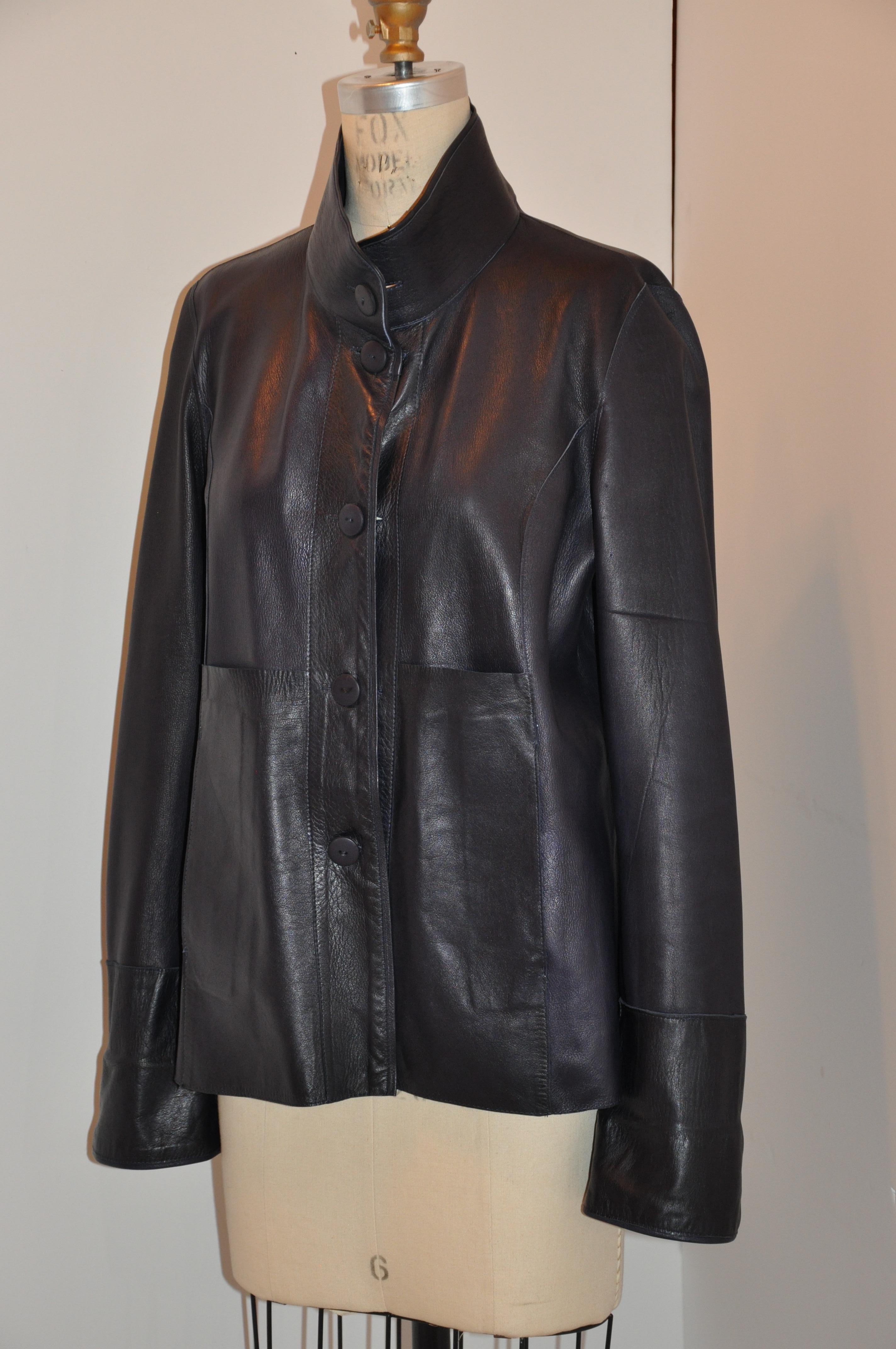 Rich Luxurious Soft Lambskin Reversible High-Collar Button Jacket For Sale 4