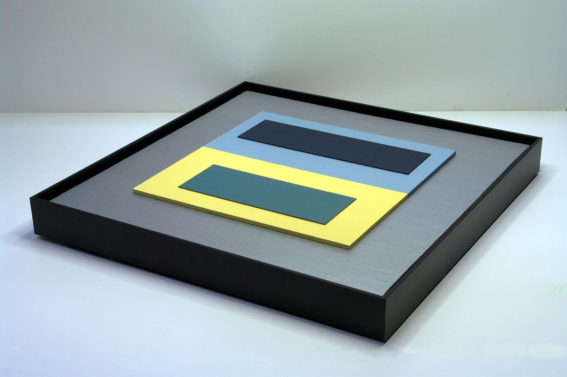 TAMAÑO: 12,75 x 12,75 x 1,5 pulgadas de profundidad (enmarcado)... IMAGEN CENTRAL 8 X 8 X .375    SERIE: 