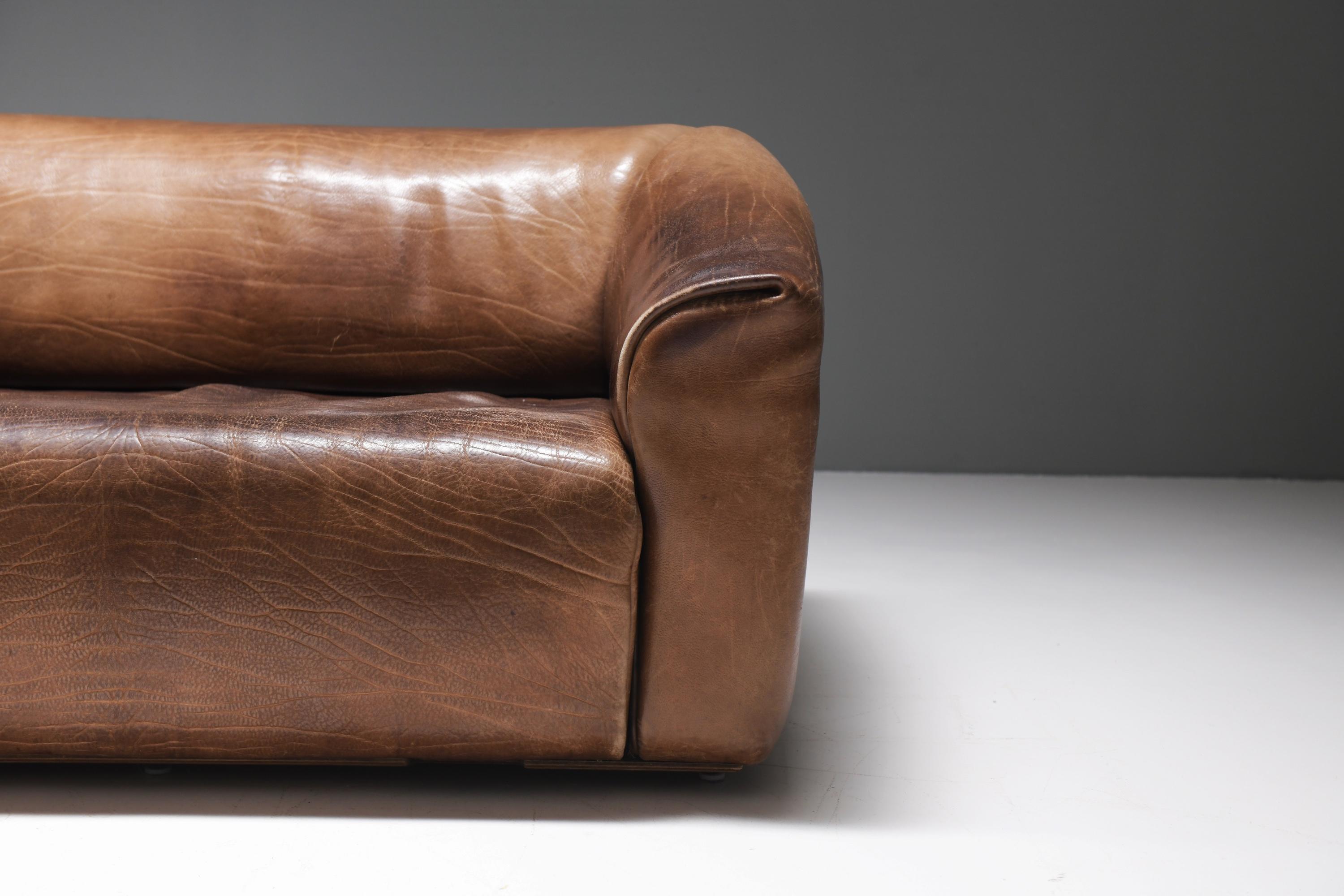 Rich patinated DS-47 sofa's in original leather by Team De Sede - De Sede Swiss For Sale 8