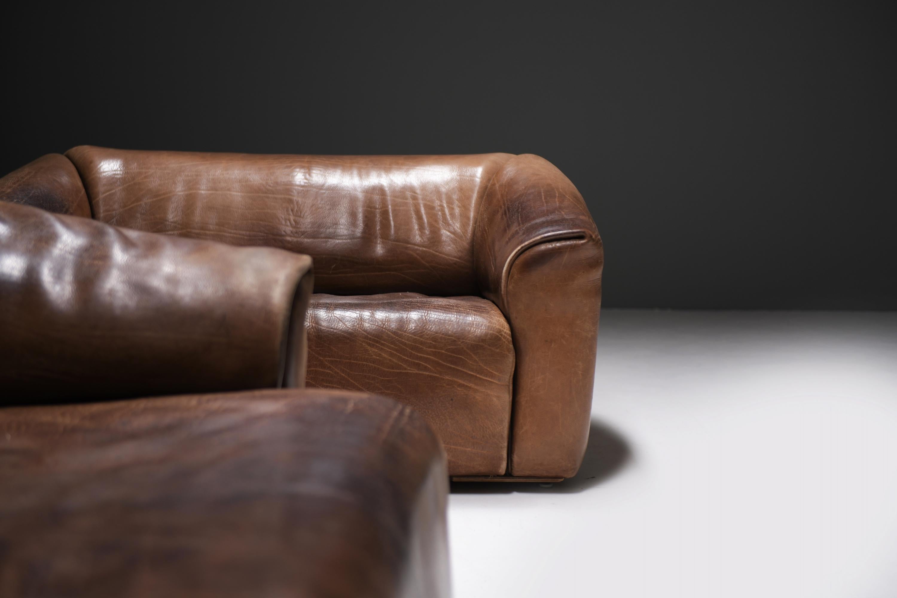 Rich patinated DS-47 sofa's in original leather by Team De Sede - De Sede Swiss For Sale 3