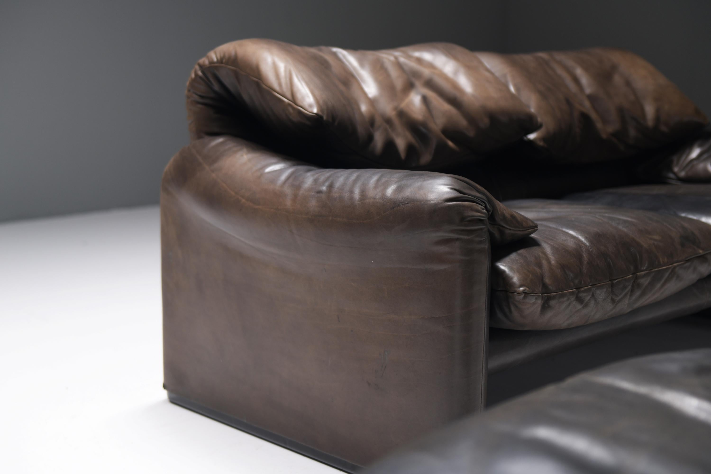 Rich patinated Maralunga set by Vico Magistretti for Cassina Italy 2