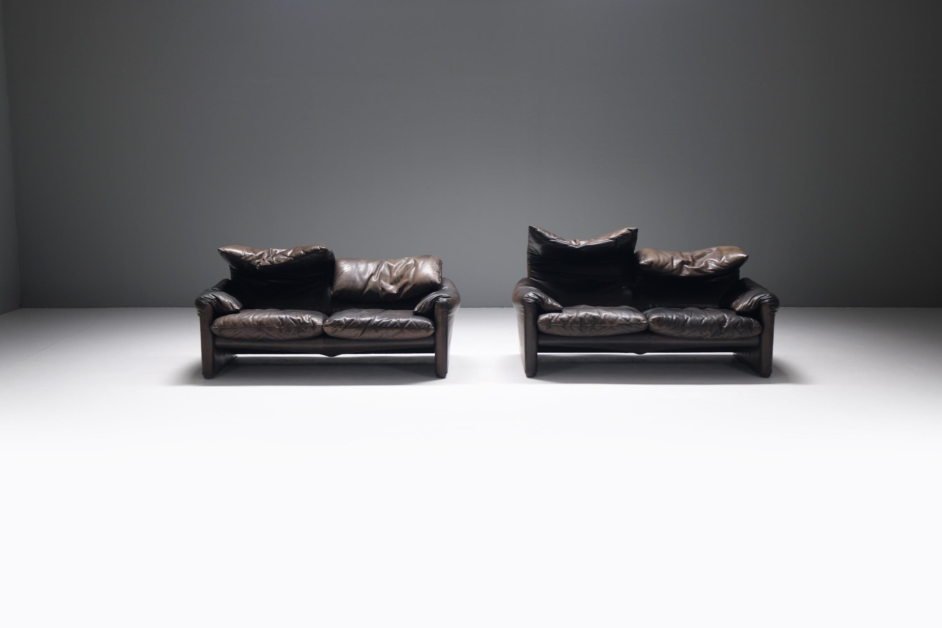 Rich patinated Maralunga set by Vico Magistretti for Cassina Italy For Sale 3