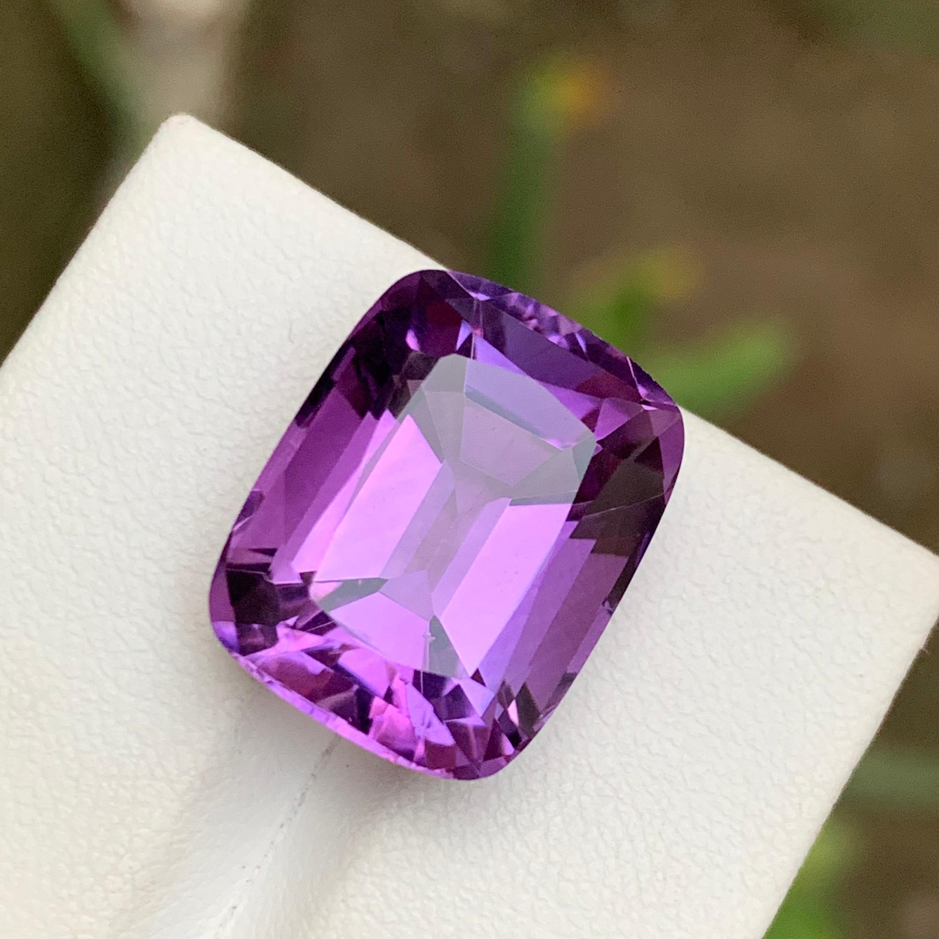Rich Purple Natural Amethyst Gemstone 15.55 Ct Cushion Cut for Pendant Jewelry For Sale 3