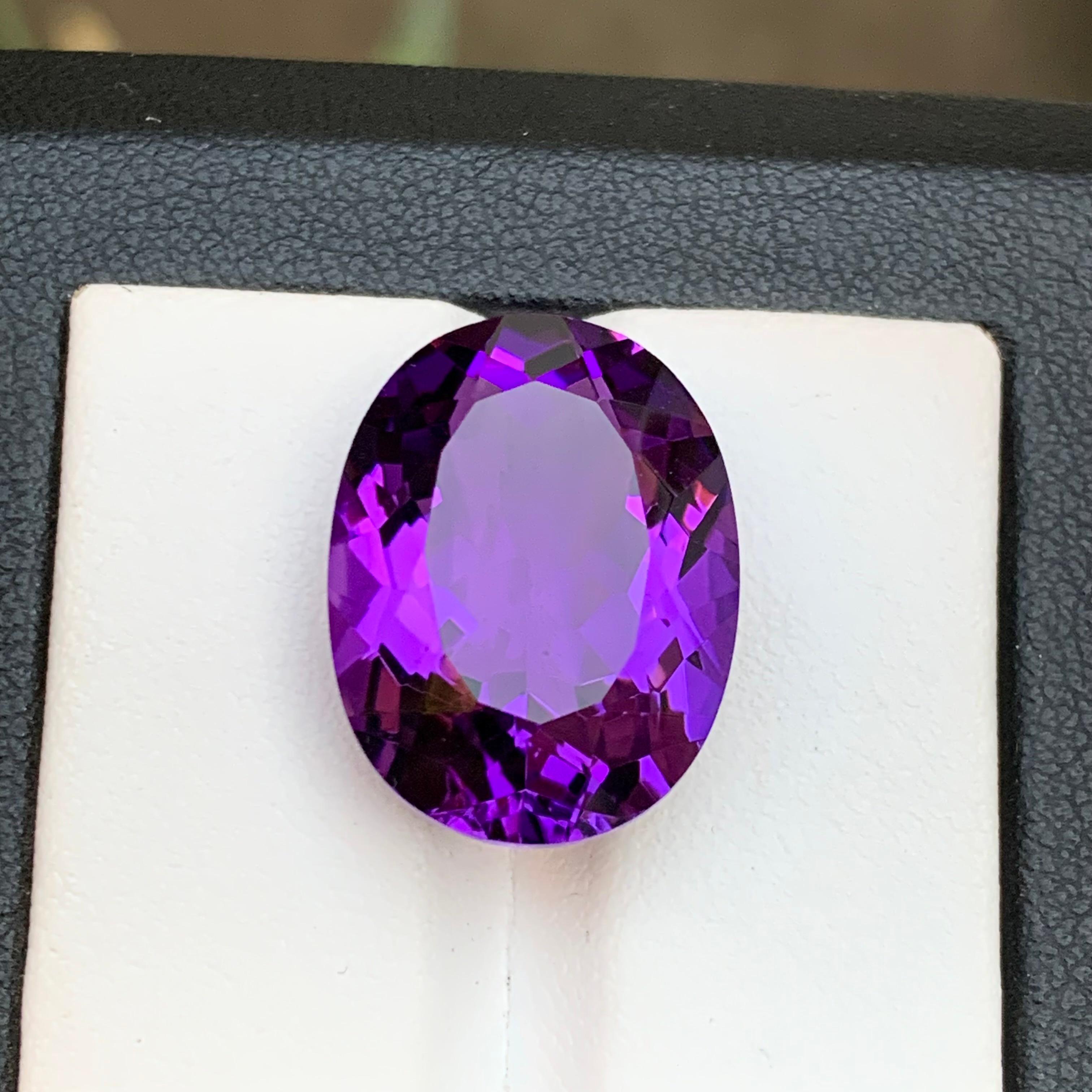 Rich Purple Natural Amethyst Necklace Pendant Gemstone 16.95Ct Fancy Cushion Cut In New Condition For Sale In Peshawar, PK